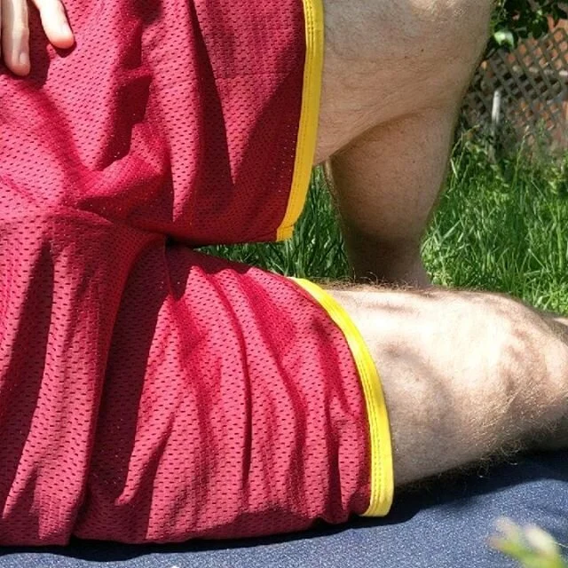 It's tank weather. Grab one of these cute flower boys and look like a real tuffy this summer. Up on the shop. Link in bio.
.
.
For the month of June 100% of proceeds will be donated to support queer and trans poc and BLM efforts. You can specify what