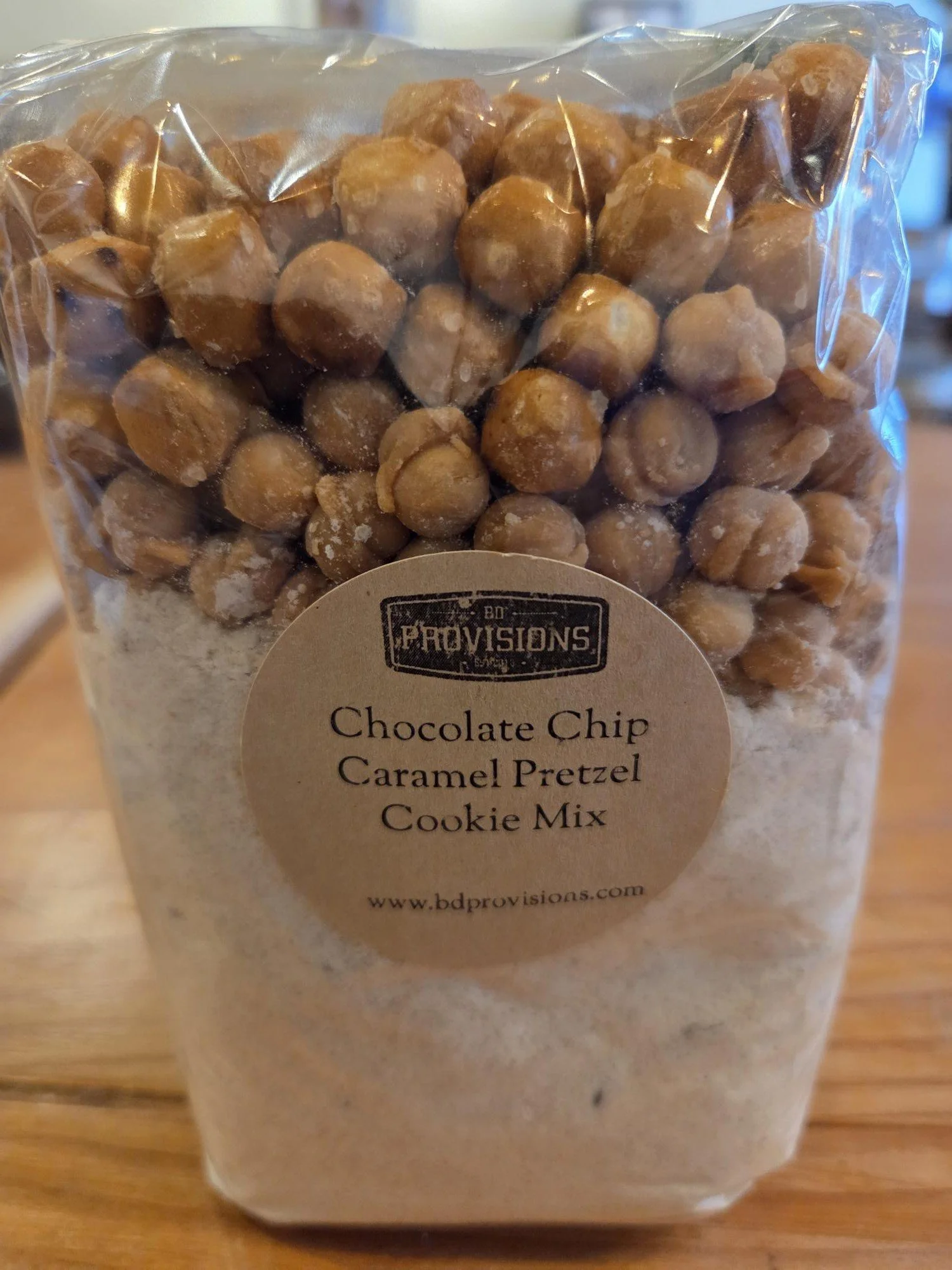 Chocolate Chip Caramel Pretzel Cookies