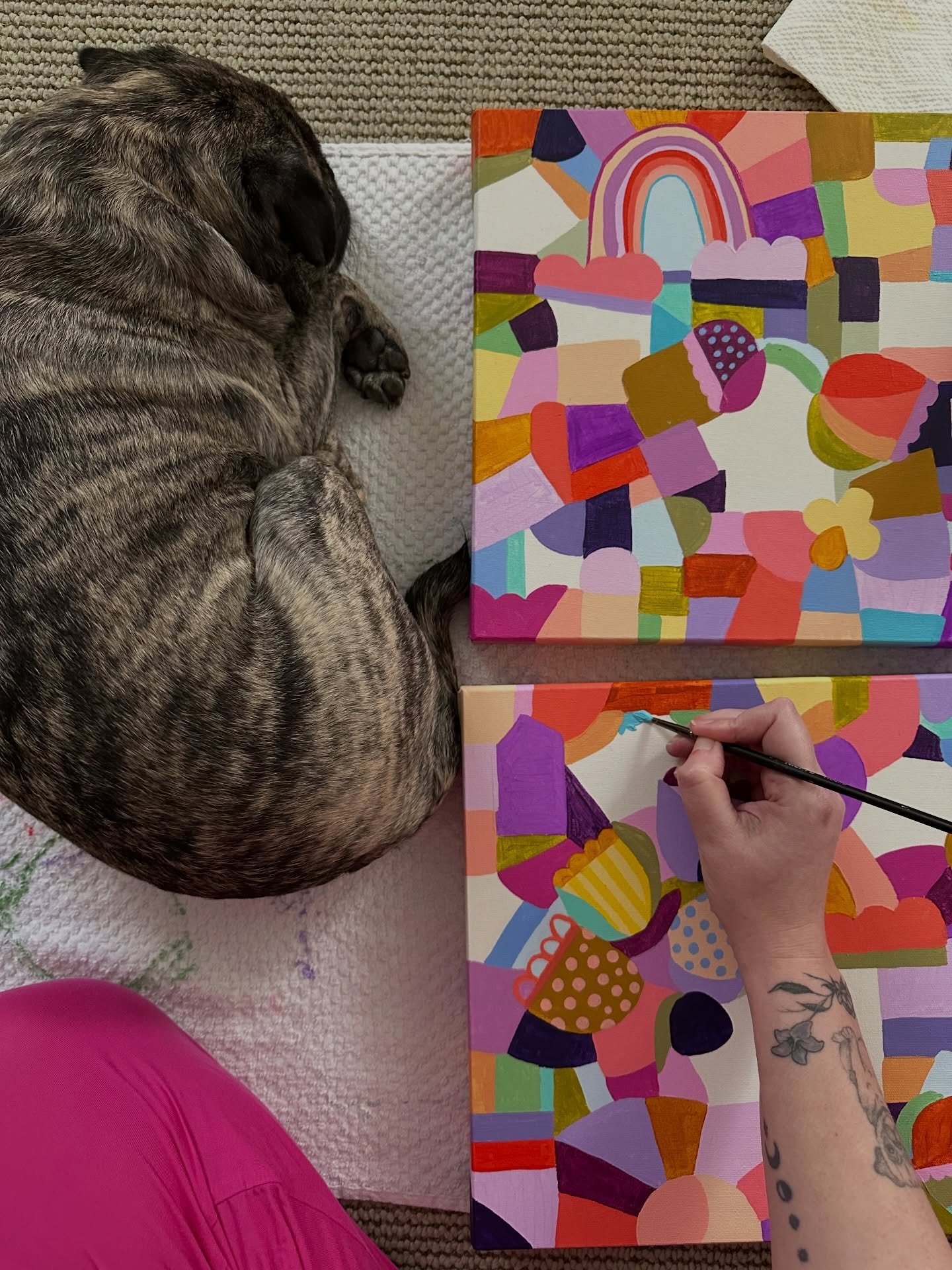I assure you that all paintings created are supervised and inspected by a VERY opinionated supervisor, and pass rigorous quality and energy tests ✨🤪

#pugsofinstagram #colorful #artwork #femalebusinessowner #dopaminedecor