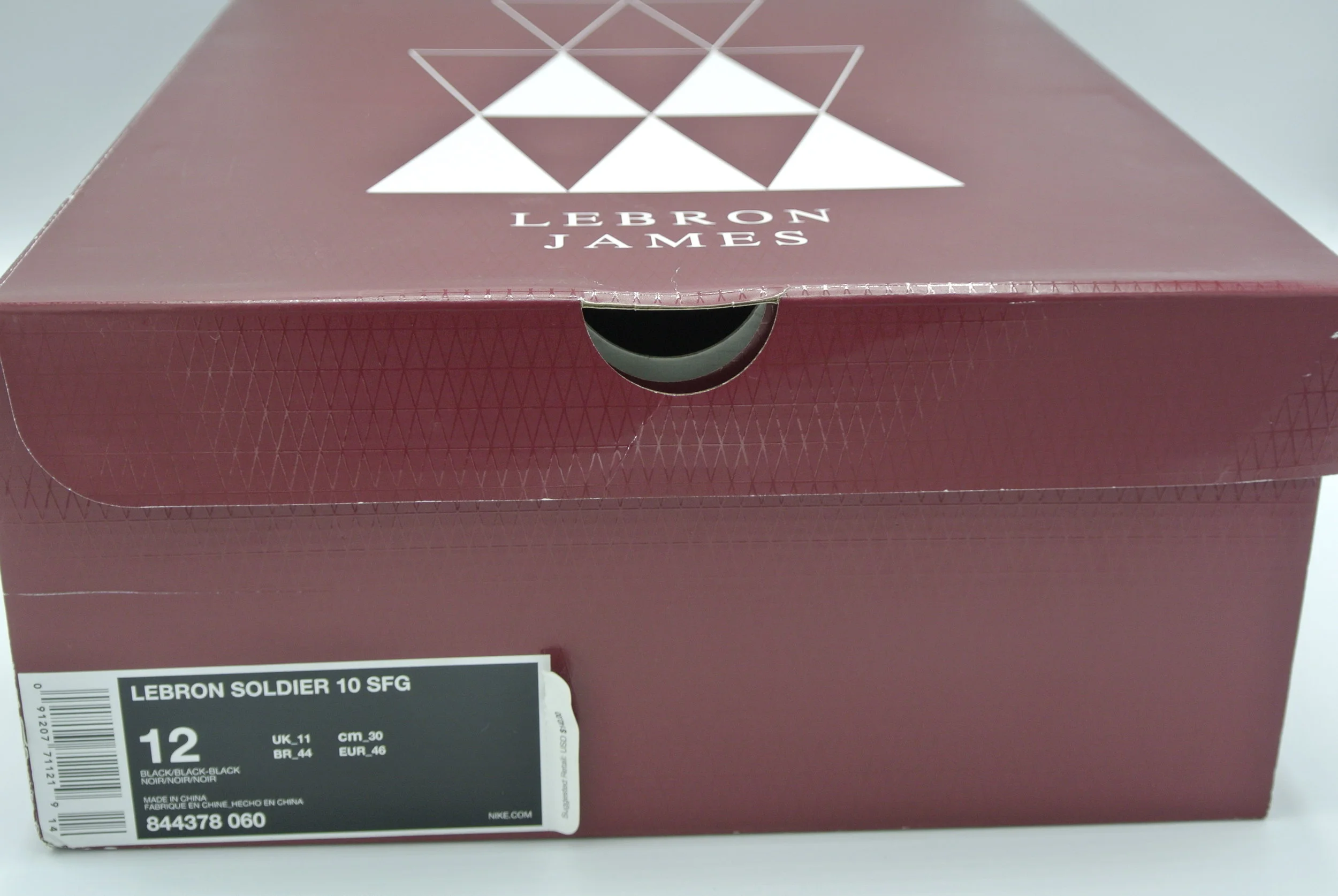 Zoom LeBron Solider 10 'Un-Cleated' (1).JPG