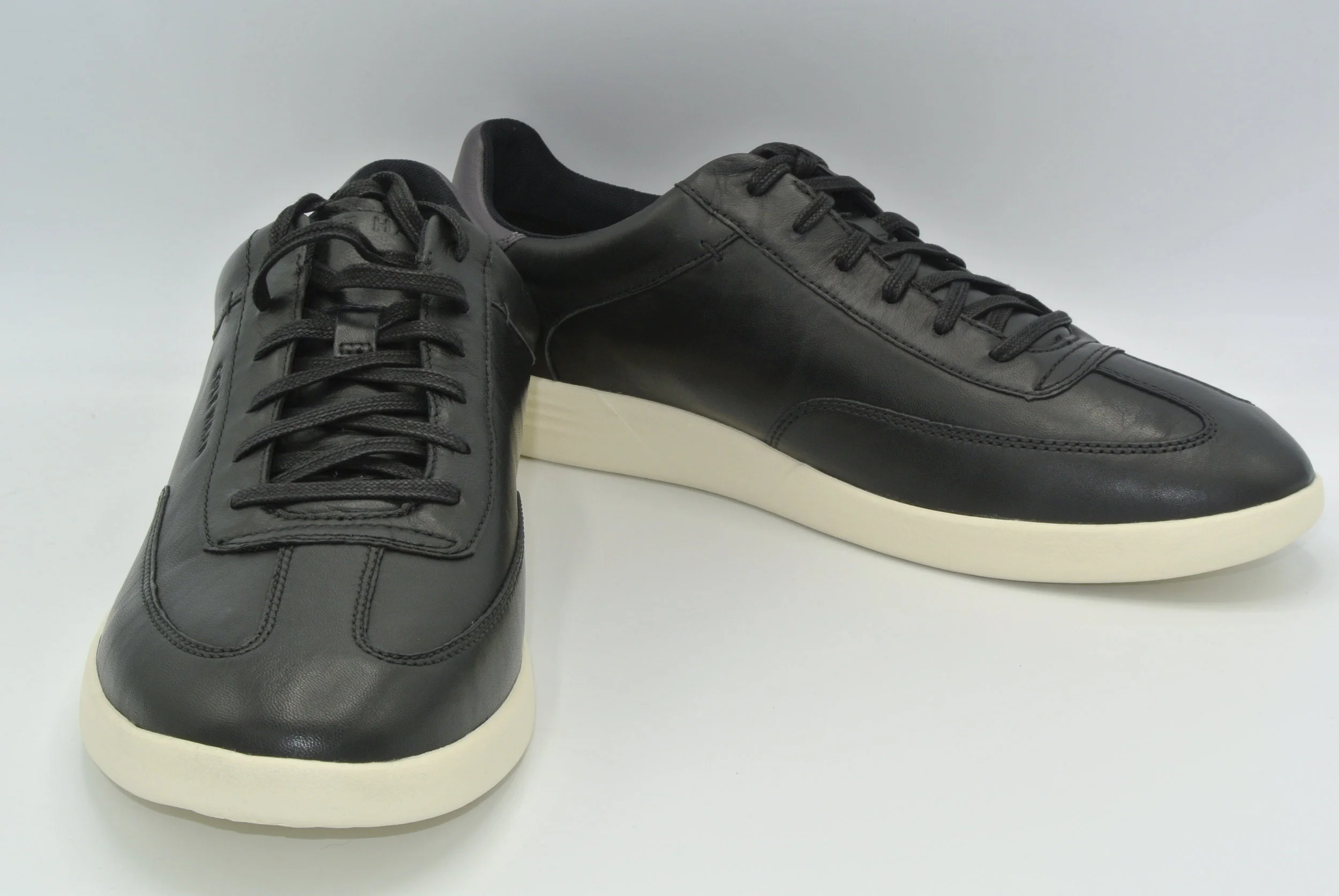 Cole Hann Grand Crscrt Turf SN-Black (2).JPG
