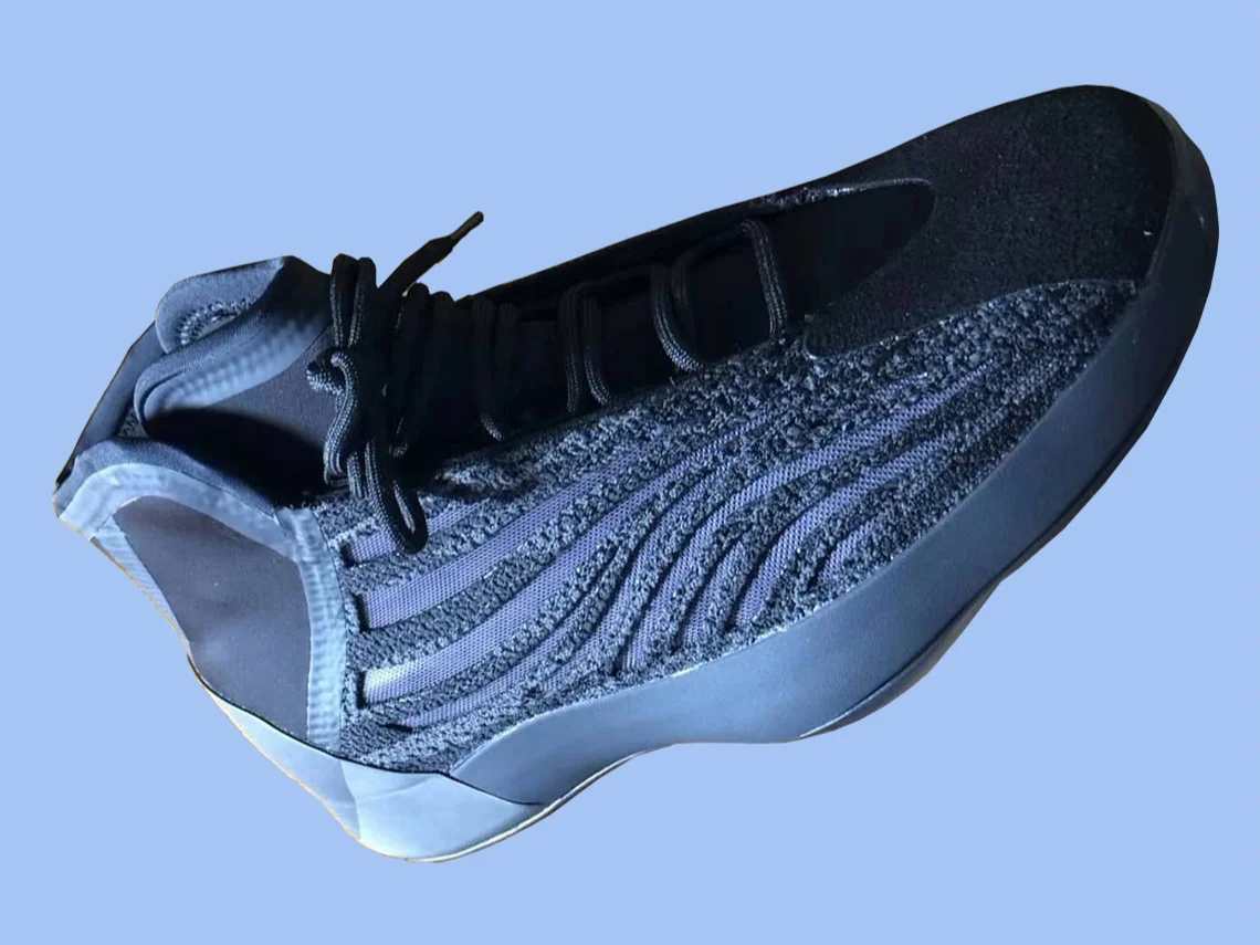  Yeezy Basketball Shoe In Black