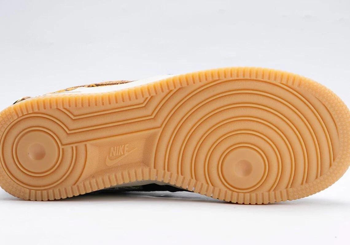 Travis Scott Air Force 1 Cactus Jack (1).jpg