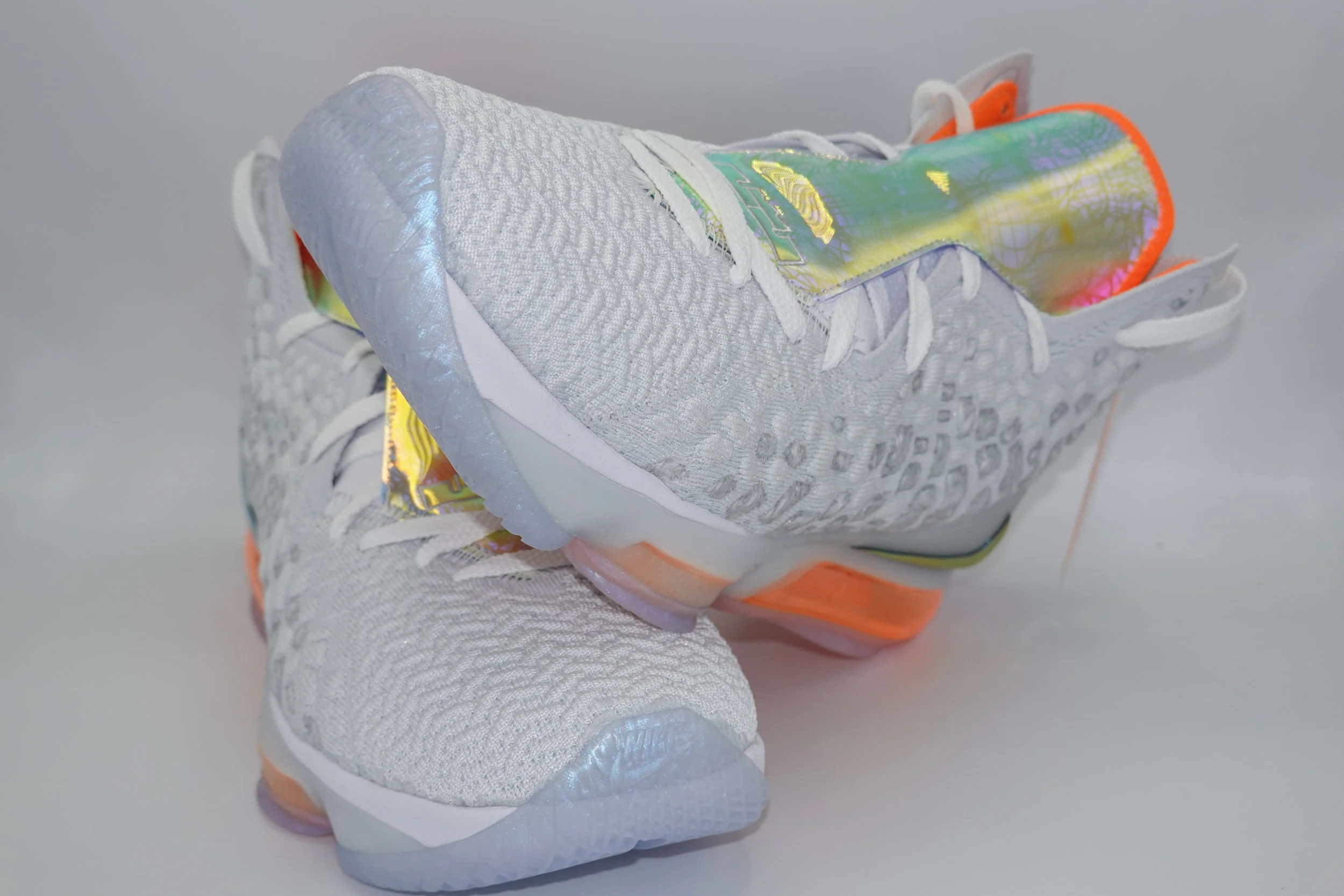 LeBron 17 LMTD 'Future Air'