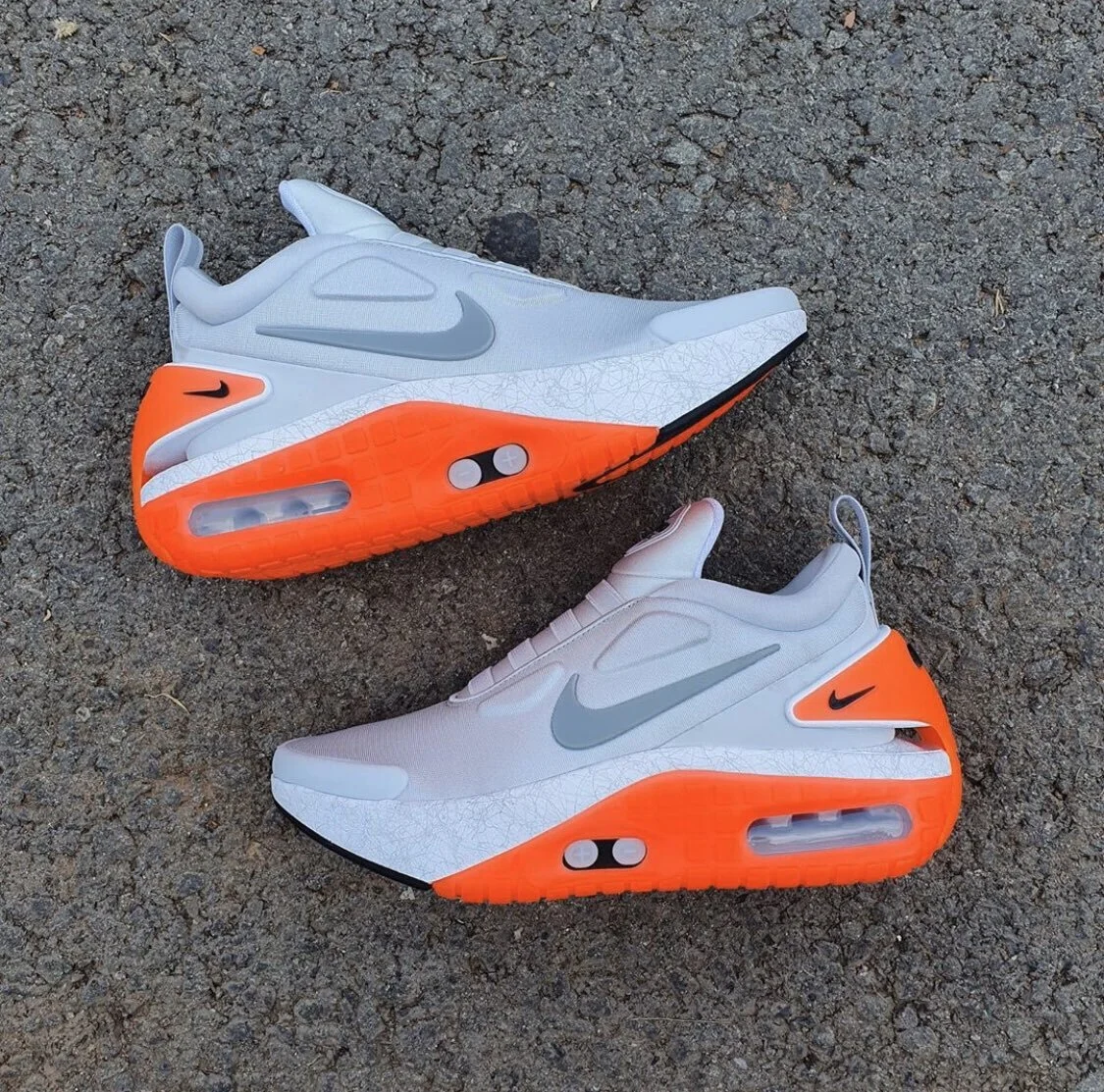 FIRST LOOK: Adapt LE 01