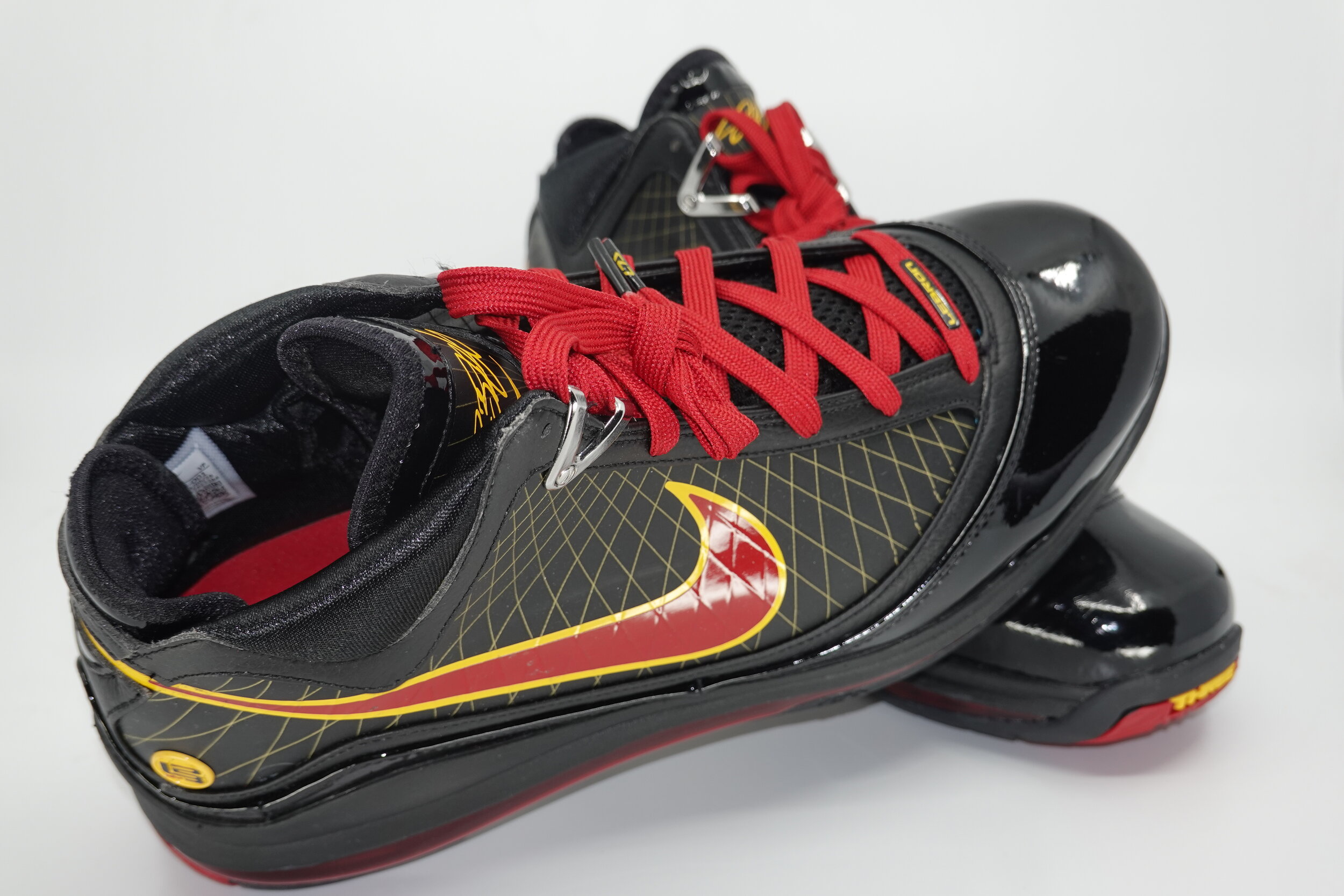 LeBron 7 Fairfax Away (2020)