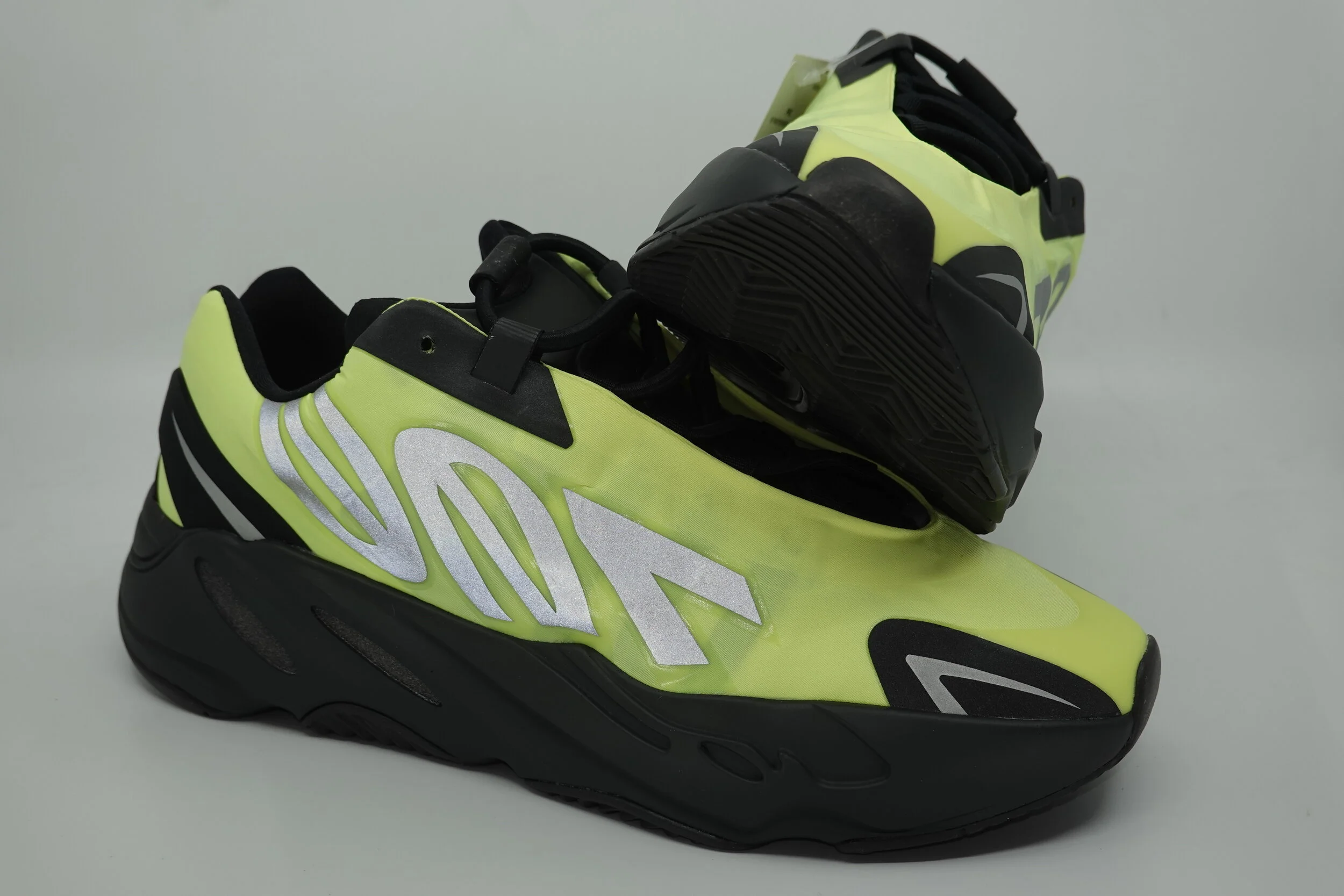 Yeezy Boost 700 MNVN Phosphor