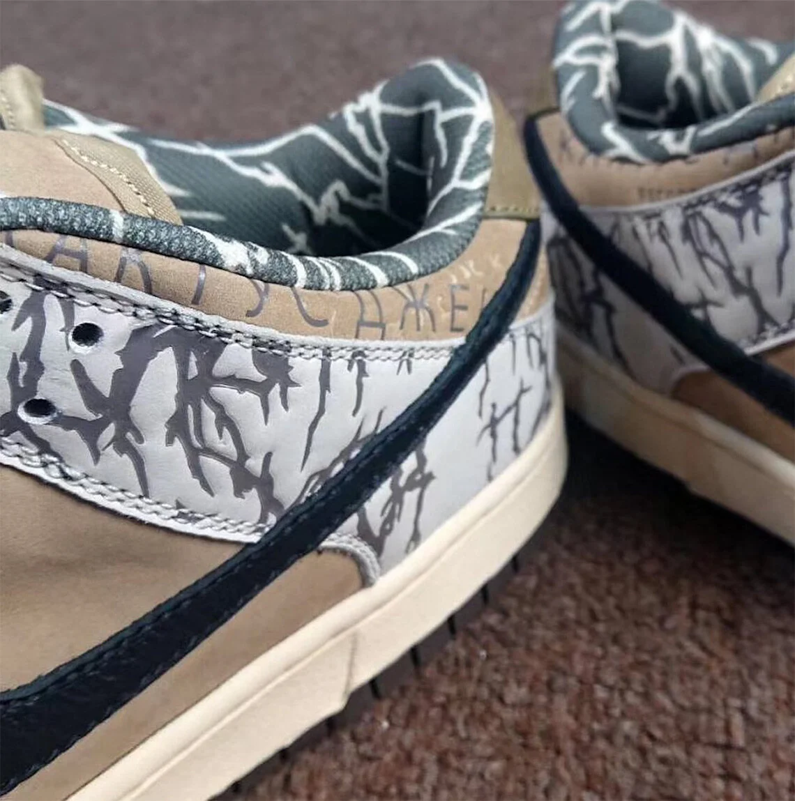 travis-scott-nike-sb-dunk-low-summer-2020-4.jpg