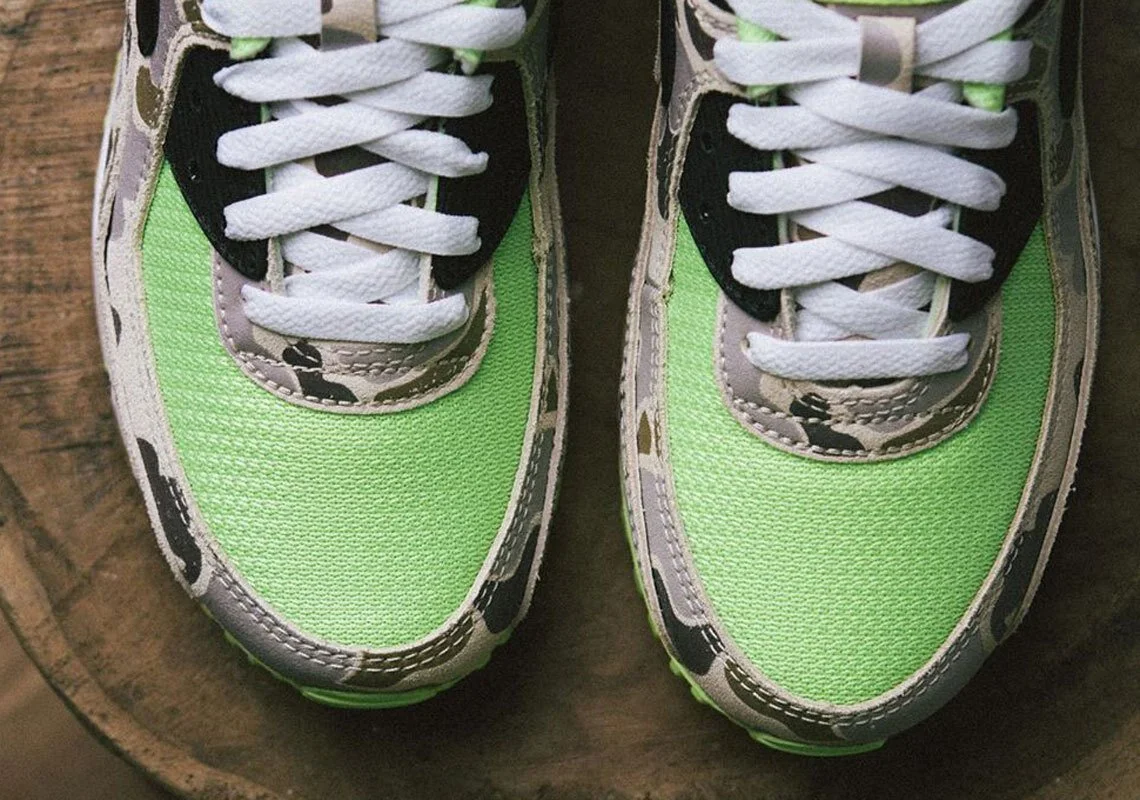 Nike-Air-Max-90-Green-Duck-Camo-CW4039-300-2.jpg
