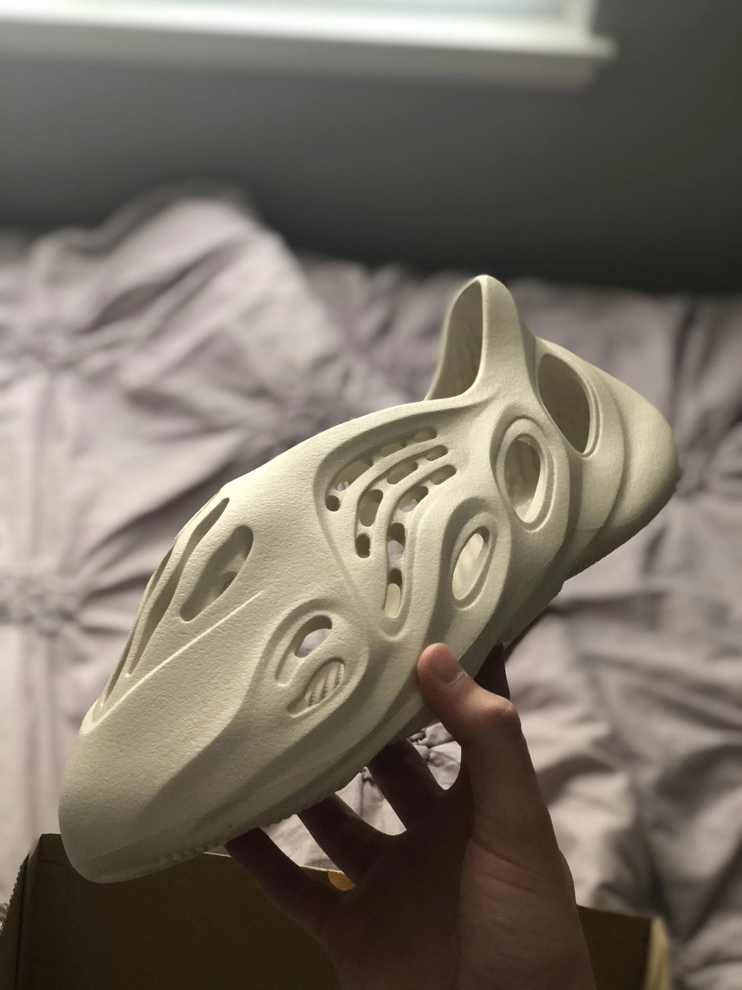 YZY FOAM RNNR: This is trash... even for Adidas' standards (In-Hand Photos)