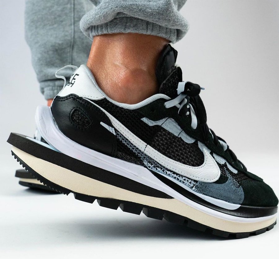 sacai-Nike-VaporWaffle-Black-White-CV1363-001-Release-Date-On-Feet-4.jpg