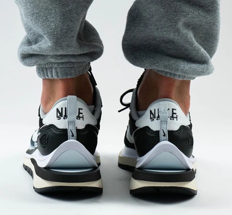 sacai-Nike-VaporWaffle-Black-White-CV1363-001-Release-Date-On-Feet-7.jpg