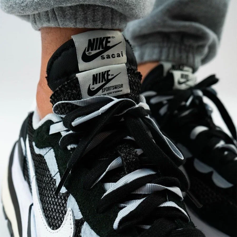 sacai-Nike-VaporWaffle-Black-White-CV1363-001-Release-Date-On-Feet-8.jpg