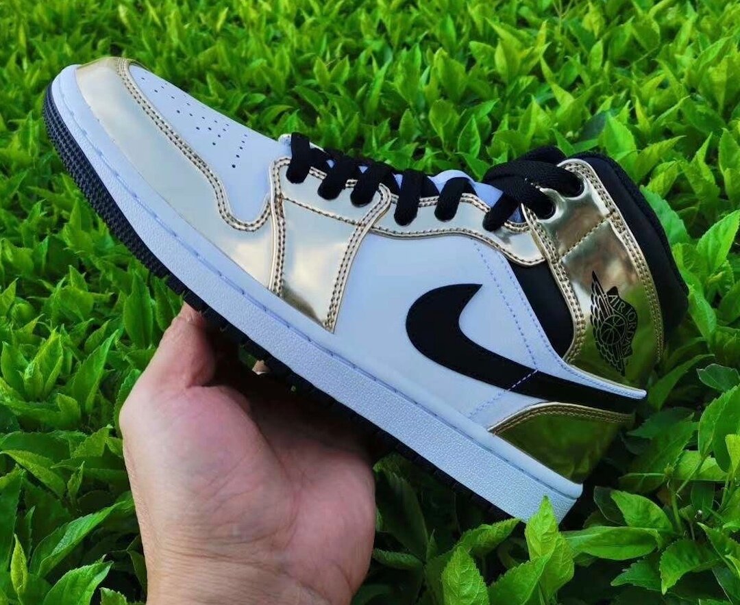 Air-Jordan-1-Mid-White-Metallic-Gold-Release-Date-3.jpg