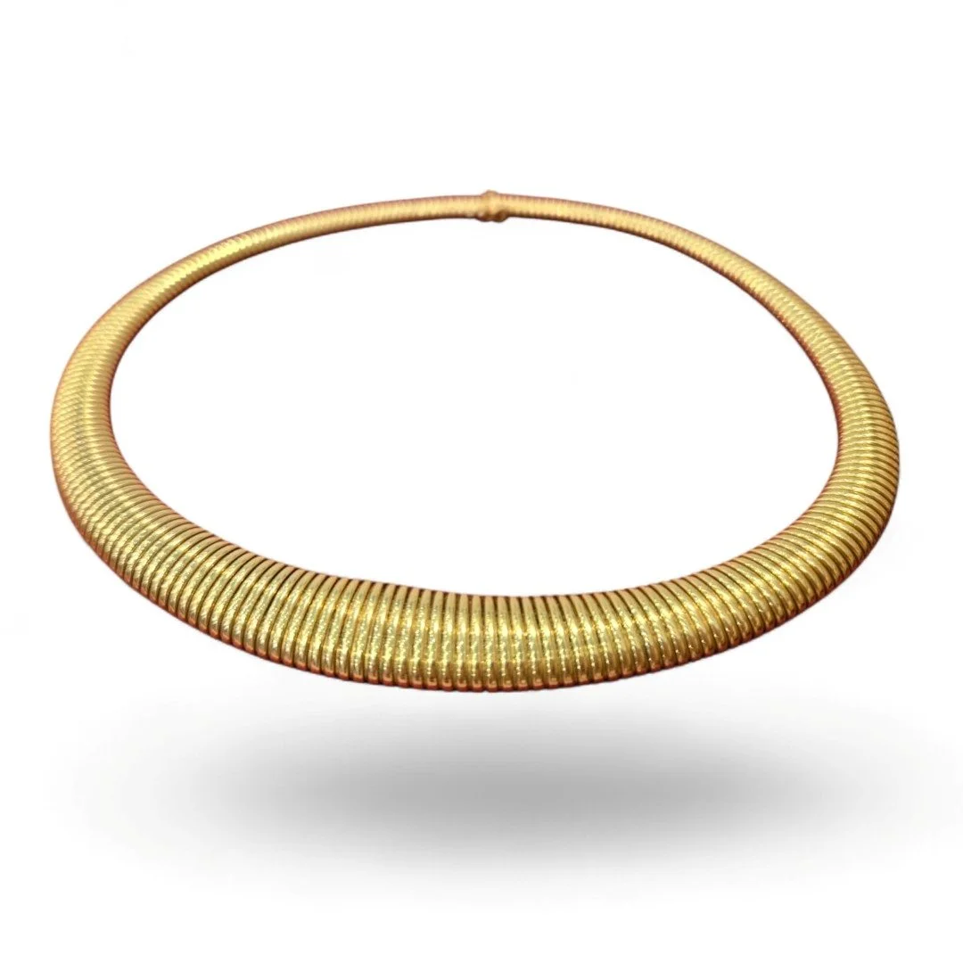 1970's GOLD TUBOGAS NECKLACE   One 18k yellow gold « tubogas » necklace. 
French maker’s marks. 
46,99 g.