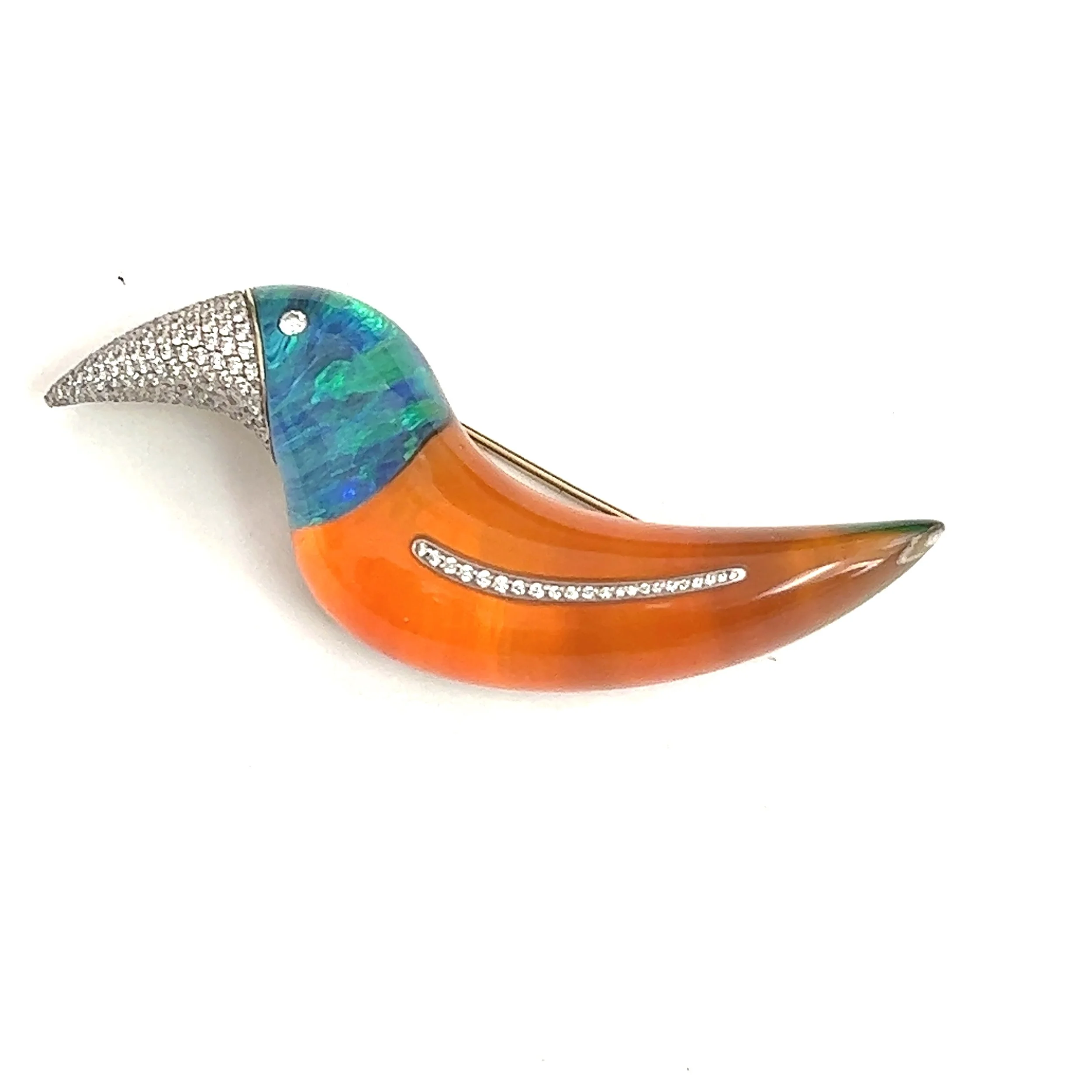 GEMSET AND ROCK CRYSTAL TOUCAN BROOCH by VHERNIER
Carnelian, jade, Australian opal, mother of pearl inlaid in gold, topped with rock crystal, diamond eye, diamond beak and diamond wing.
18k gold, Signed and Italian maker's mark