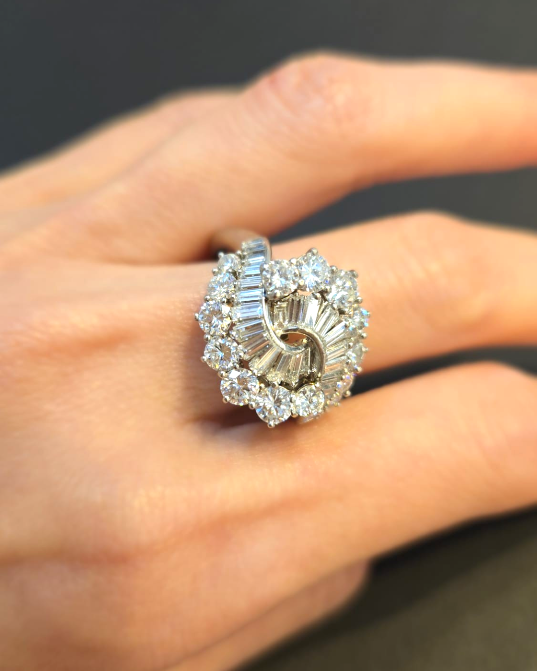 a4087 h-Photoroom.png