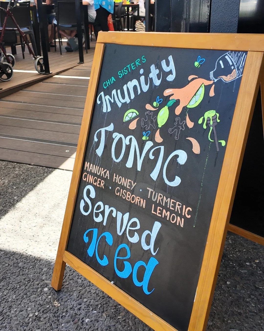Feeling a bit run down? This one&rsquo;s for you 🍋✨

Chia Sisters Immunity Tonic, served iced on the deck.

Manuka honey, turmeric, ginger, and Gisborne lemon. Fresh, zingy, and so good on a sunny day.

Want yours over ice, or warmed up? 👇