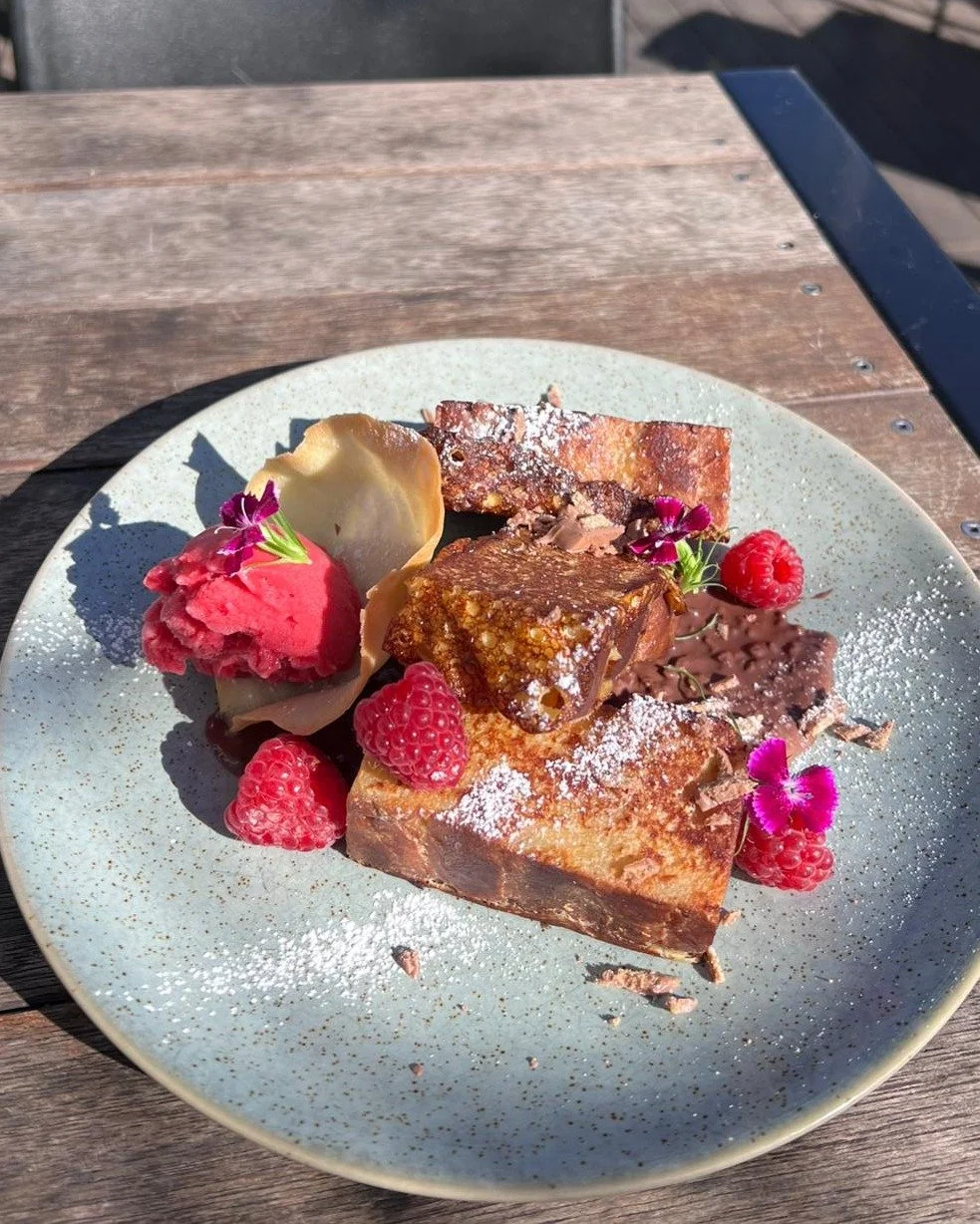 🌷 Mother&rsquo;s Day deserves something extra special&hellip; and this is it 🌷

For Mother&rsquo;s Day only, we&rsquo;re serving up a seriously dreamy special:

✨ Double Baked French Toast
Loaded with Kit Kat spread, fresh raspberries, house-made w