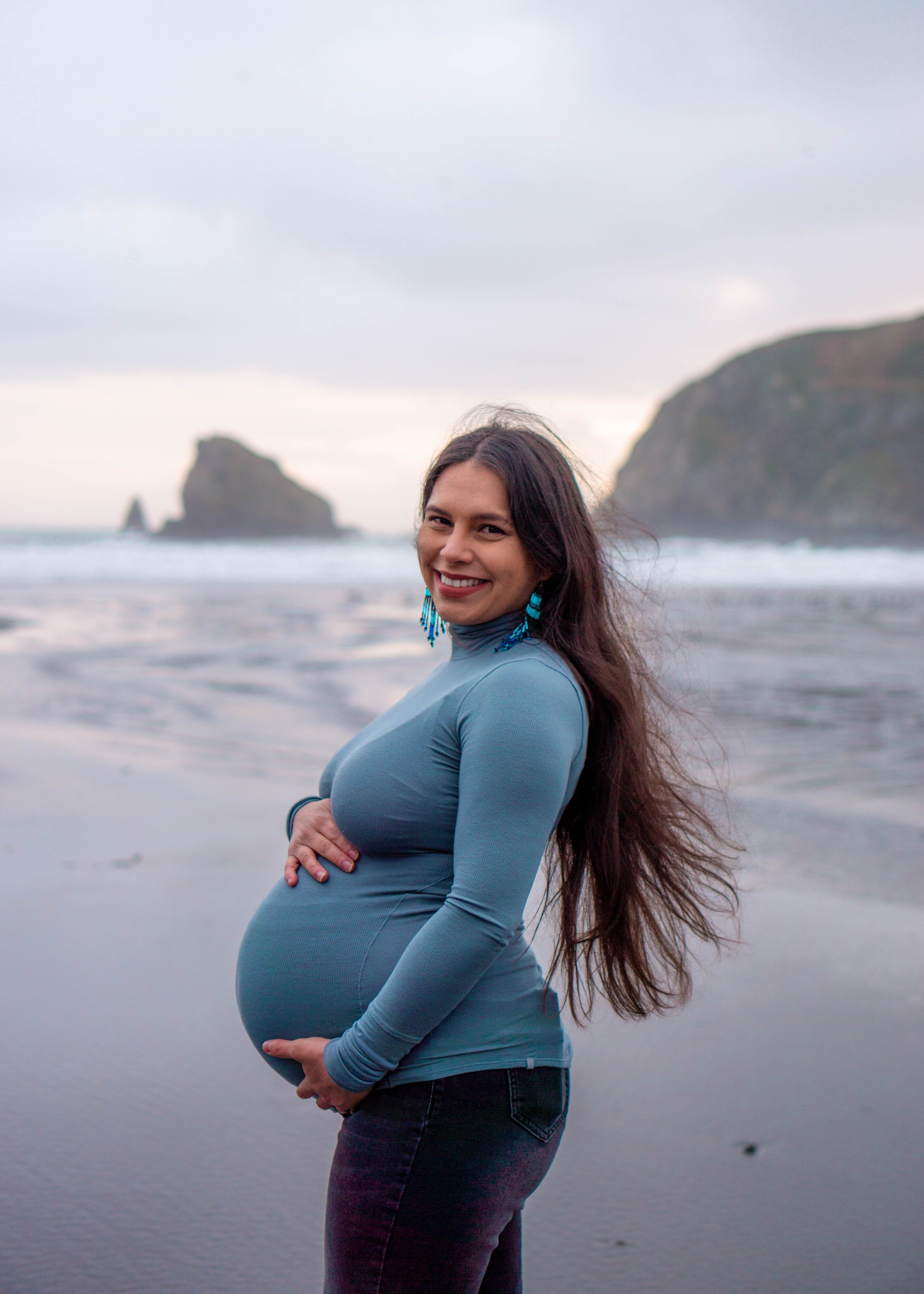 SerenaVMaternityPhotoshoot2023 (48 of 90).jpg