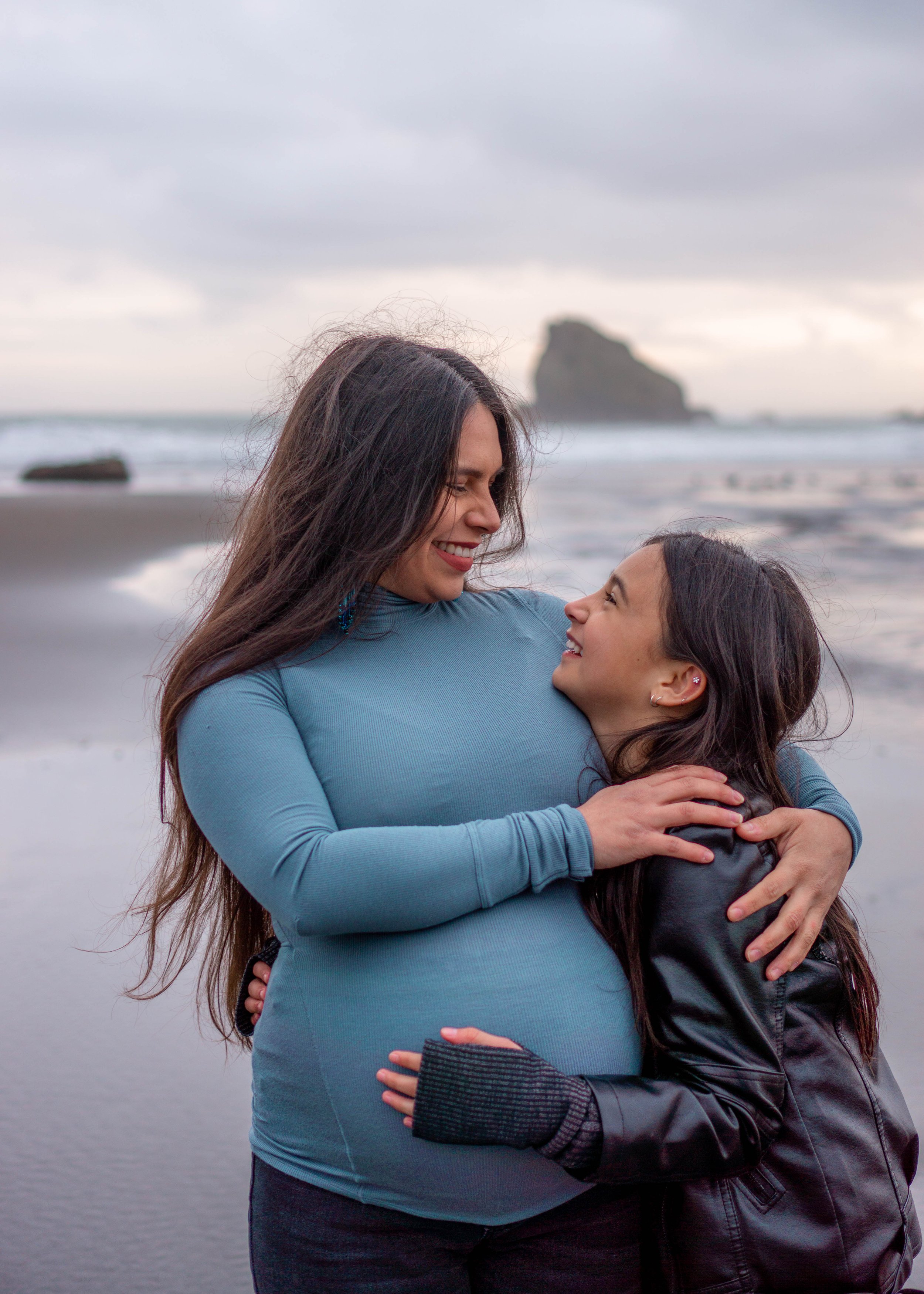 SerenaVMaternityPhotoshoot2023 (39 of 90).jpg