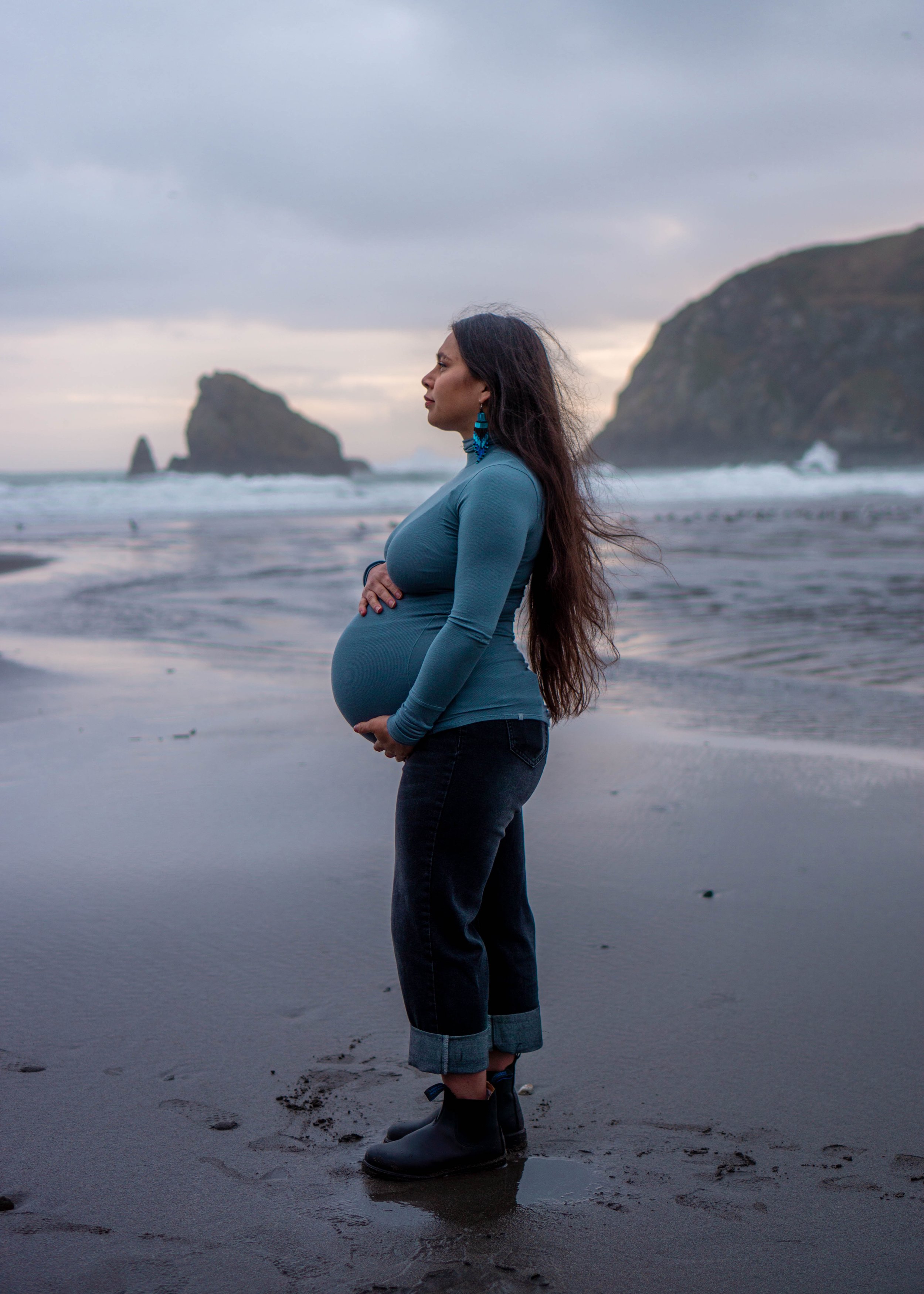 SerenaVMaternityPhotoshoot2023 (43 of 90).jpg