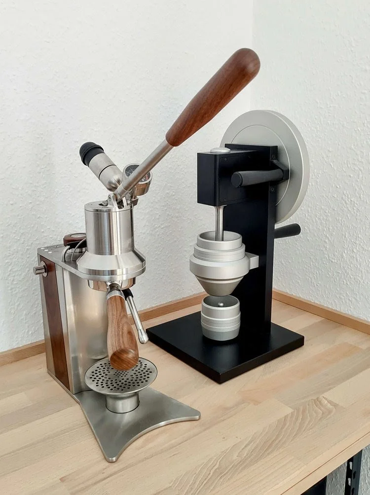  Wouldn’t be an update without customer photos! The ultimate manual setup?! 