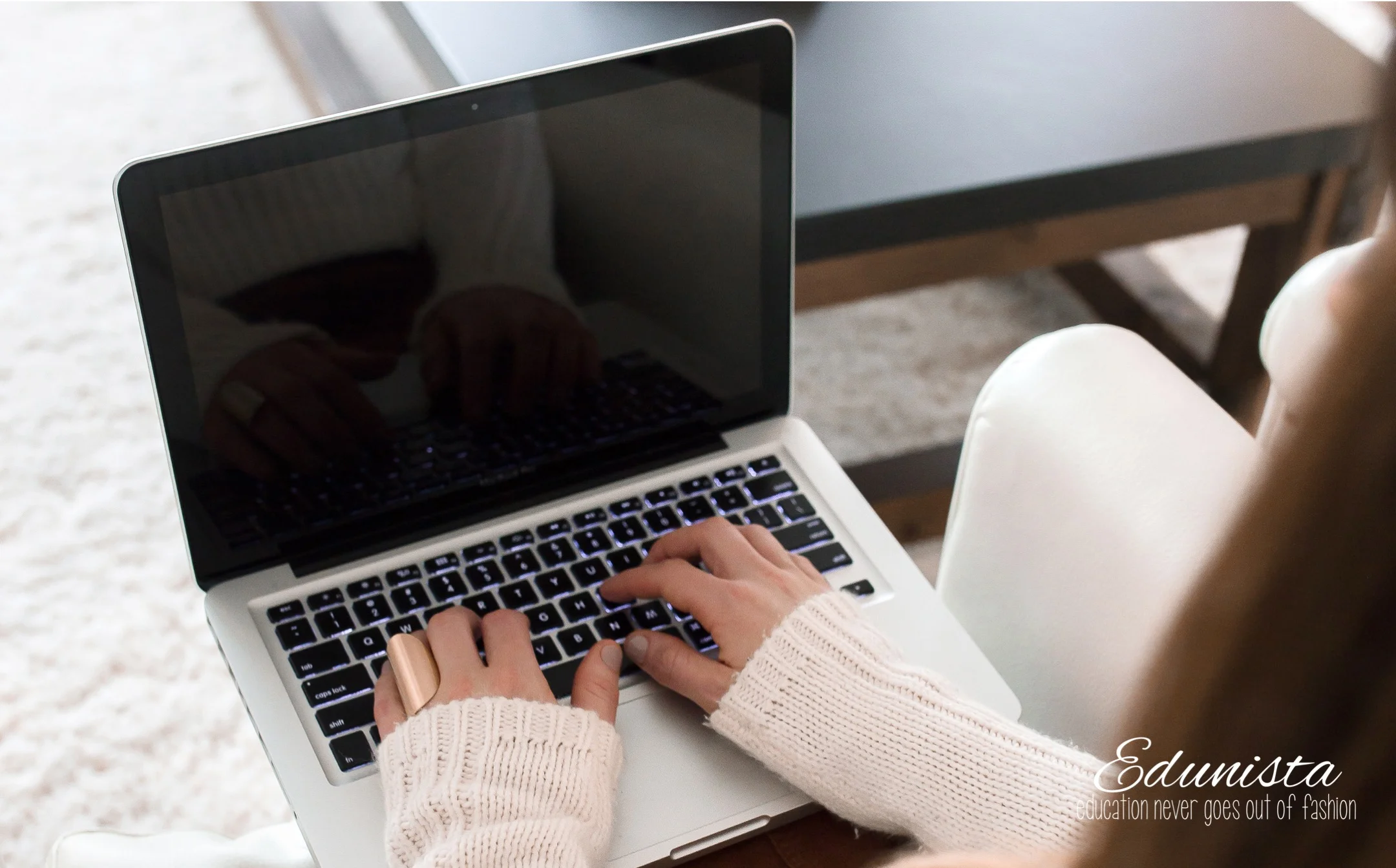 This is the most thorough marketing list for teacherpreneurs! Definitely a must read if you are a teacher seller or want to be teacher blogger!