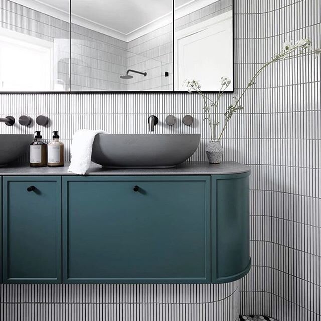 Be inspired: This perfect contemporary balance of colour, texture and form was curated by @lbinteriors and features in this months issue of @bellemagazineau.
.
.
.
#thedecoratorsydney #interiordecoration #design #bathroom #inspiration #tiles #vanitie
