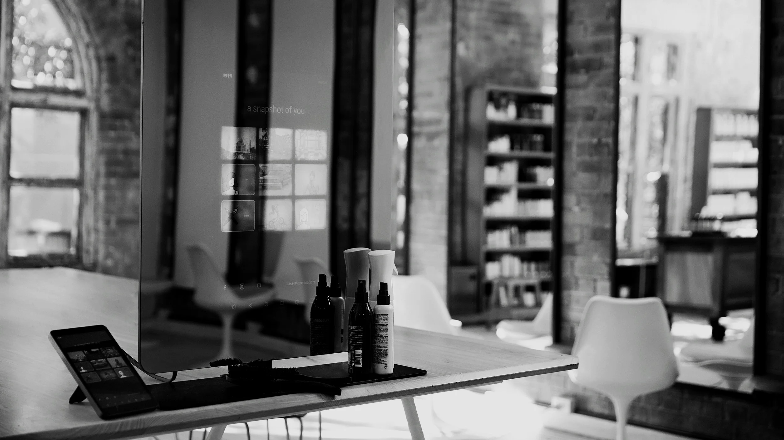 01_7760_V2_FLAT_V2_BW_NEW_150DPI.jpg