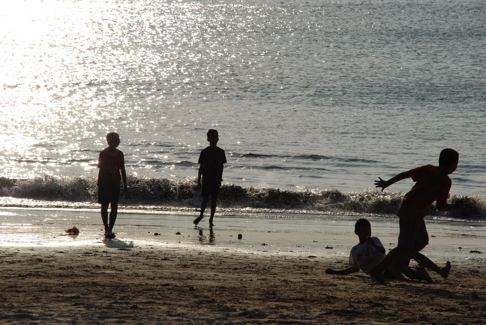 Travel Faces: Greetings from Bali