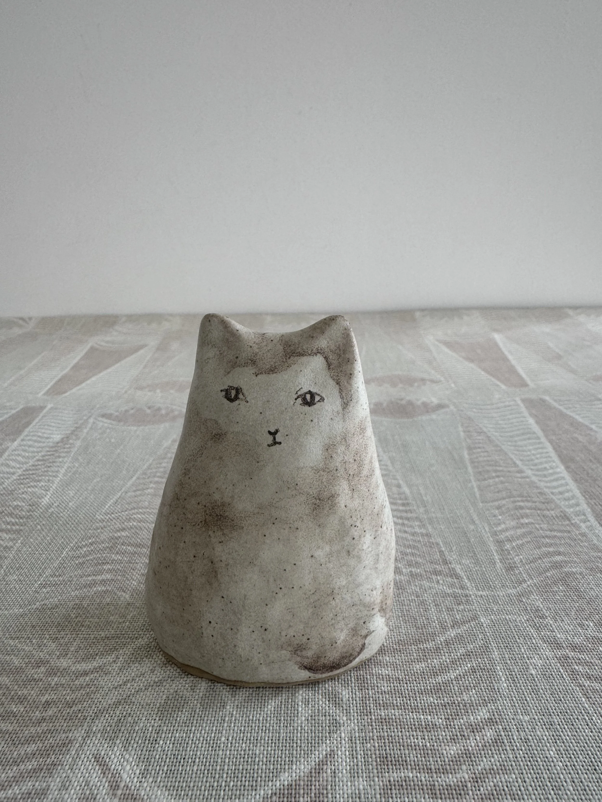 ceramic cats by Charlotte salt