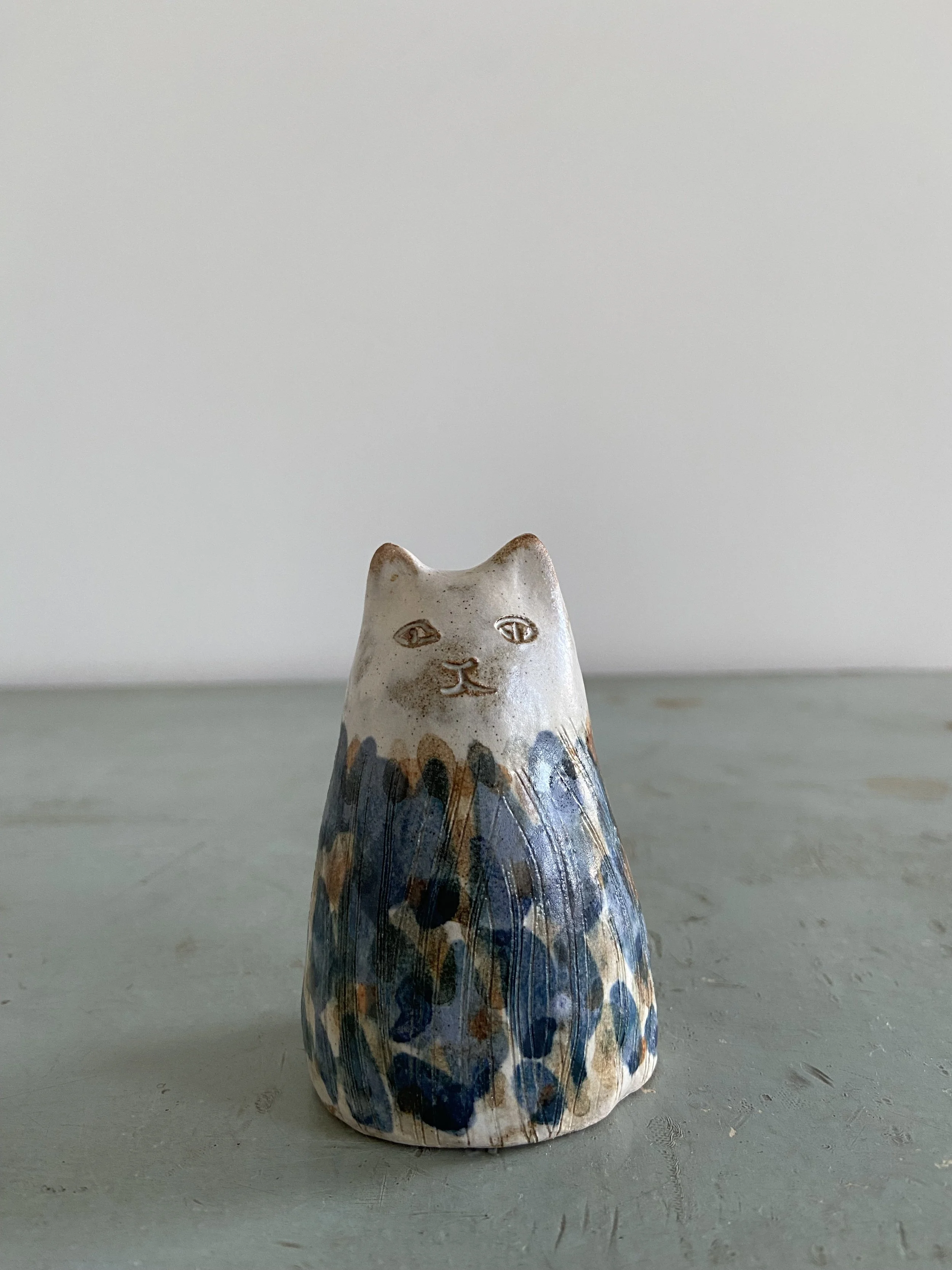 Blues & Browns Cat (Sample)