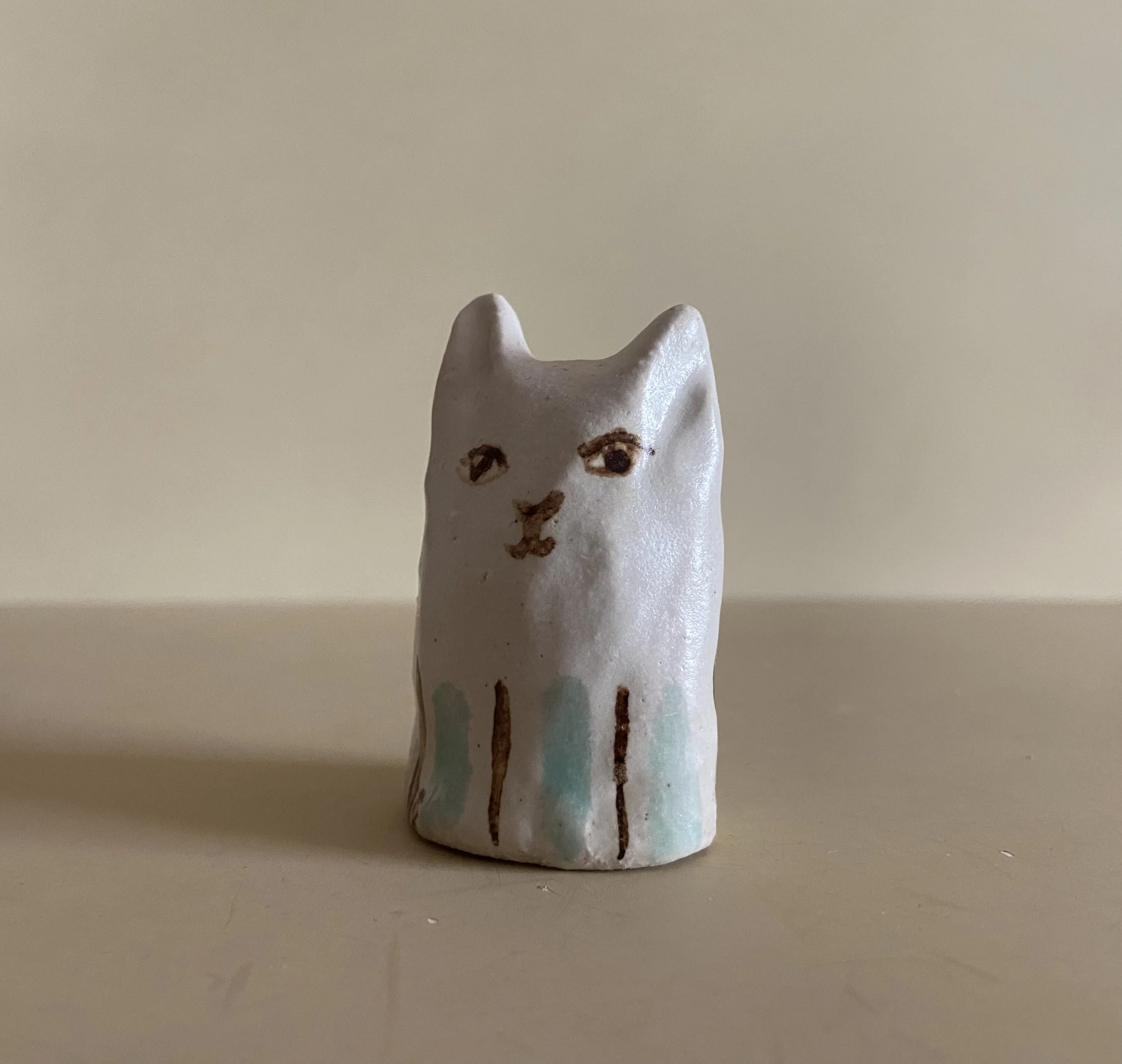 Ceramic cat by Charlotte Salt