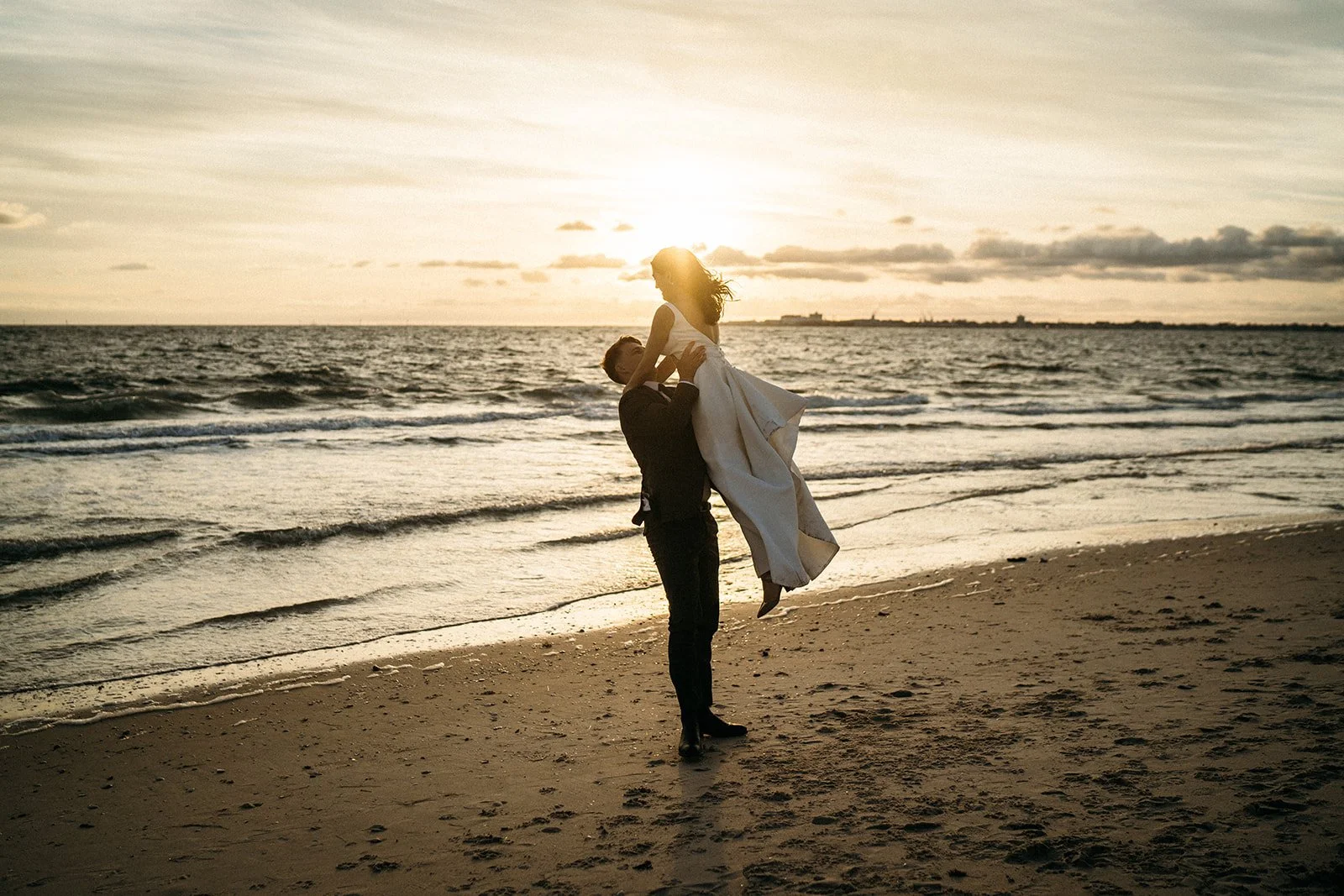 Bec & Dan - Melbourne Beach Wedding -1474 - ONE09596.jpg