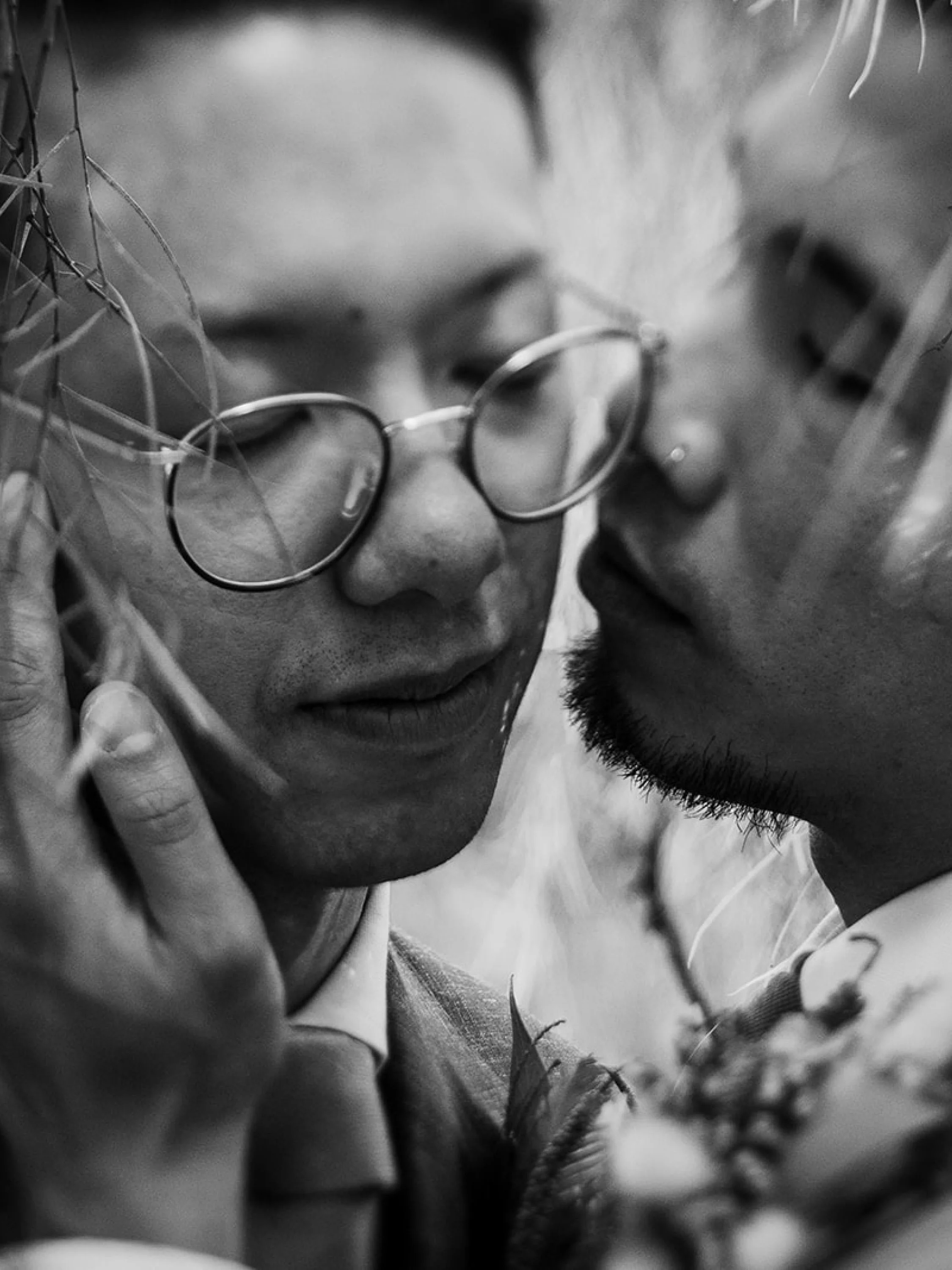 Black &amp; white.
Shadow &amp; light. 
🖤

#melbourneweddingphotographer #melbourneweddingphotography #victoriaweddingphotographer #documentaryweddingphotography #candidweddingphotography #blackandwhiteweddingphotography #blackandwhitephotography #a