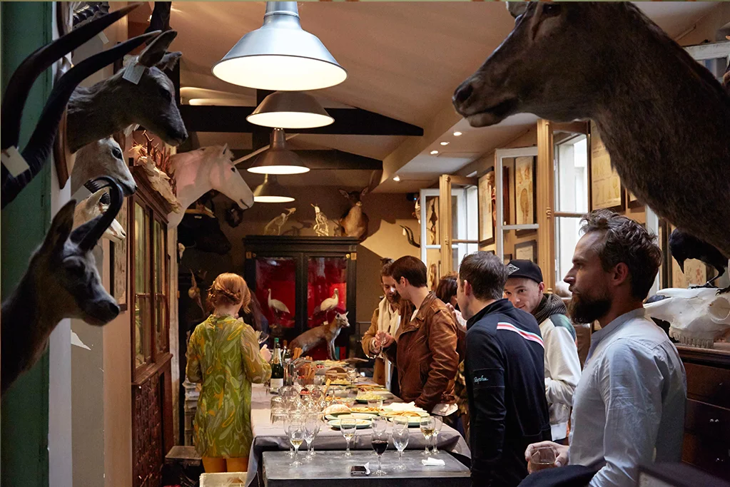 Salle bar Deyrolle web marine.jpg