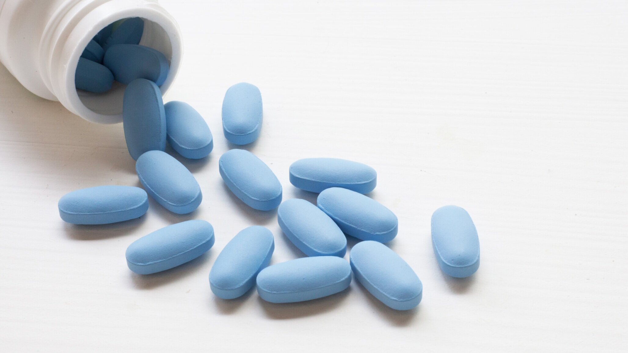 Pharmaceutical blue pills.png