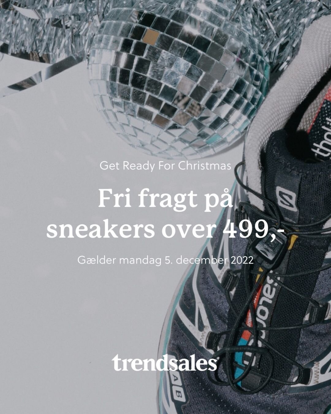 Fra Air Jordan, Asics &amp; Adidas til New Balance, Nike &amp; Salomon. 

S&aelig;t prikken over i'et p&aring; juleoutfittet eller find julegaven til en, der elsker sneakers, med fri fragt p&aring; alle sneakers over 499 kr., i dag mandag 5. december