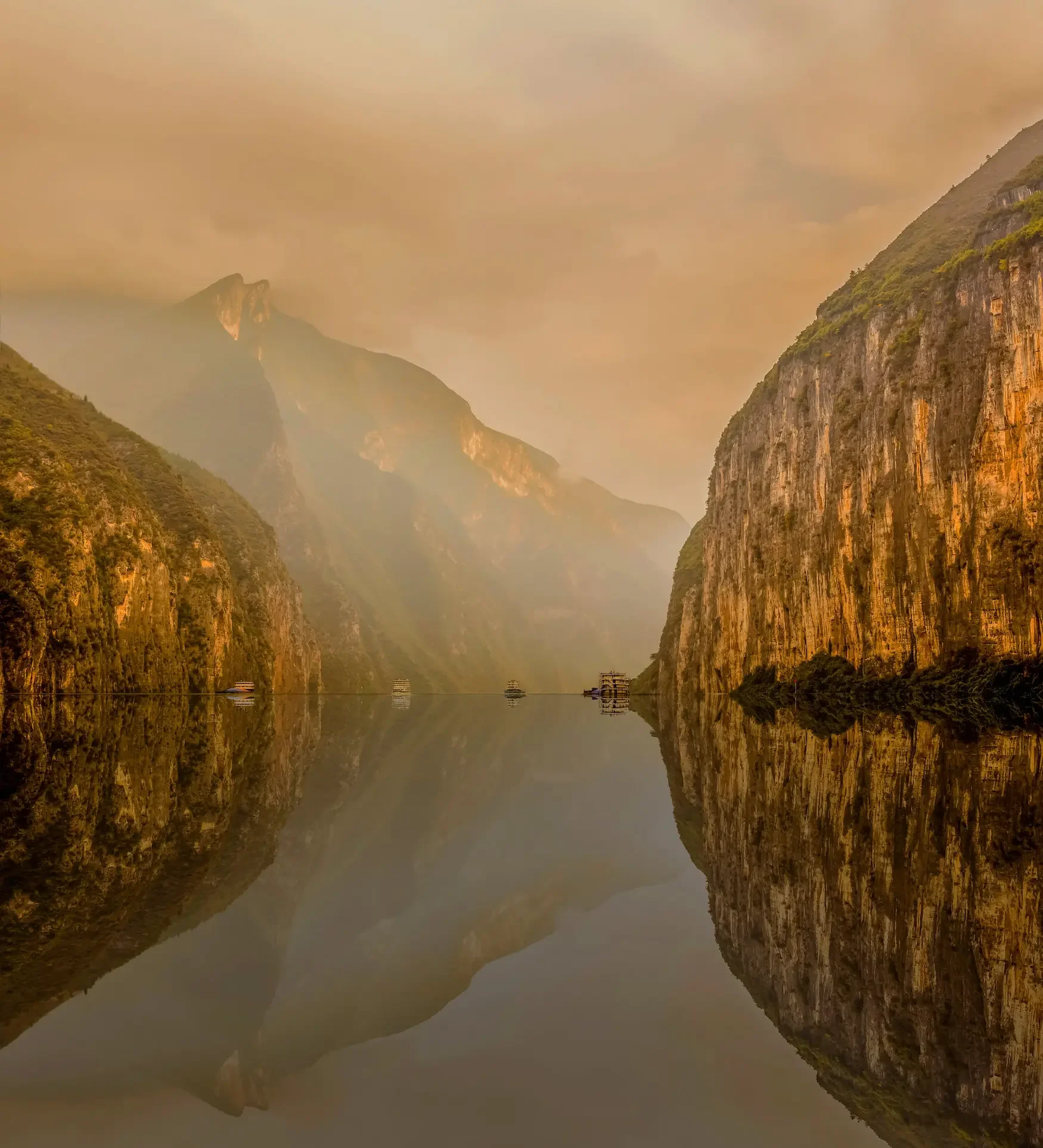 shane-young-hOwGHmNcncg-unsplash+edit.webp