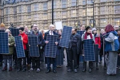 It worked - MPs have backed the new Carbon Budget. 