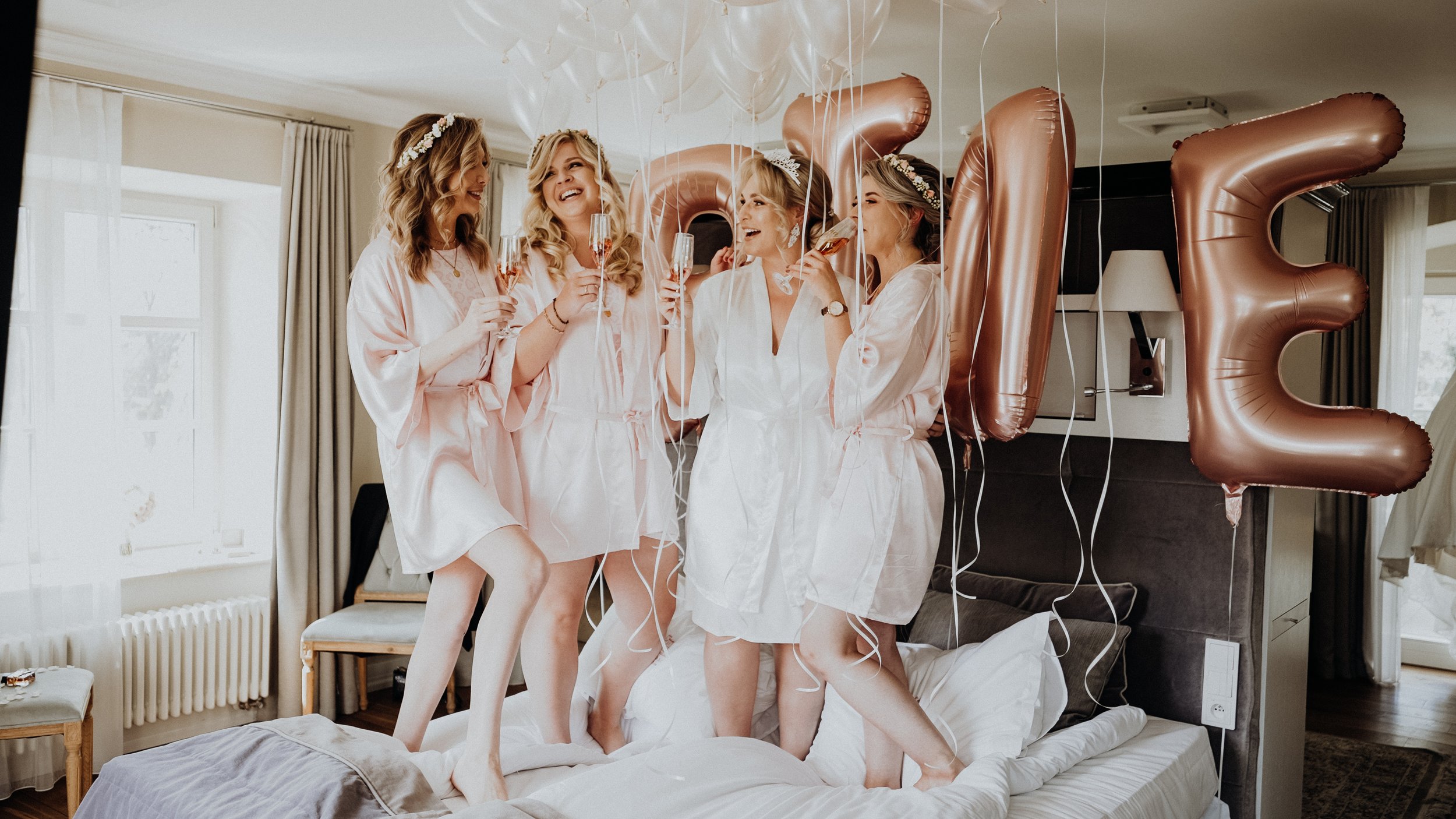 Sequence 22.00_01_20_08.Still003.jpg