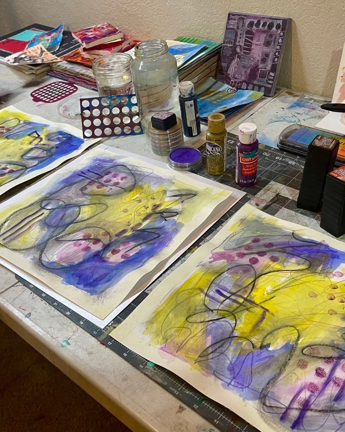 New artsy things being created&hellip; 

I am playing with color, shapes and design. I think . I like art. and I know being creative is a sacred gift . 

I hope everyone has the opportunity in life to make things whatever they are from the heart and 