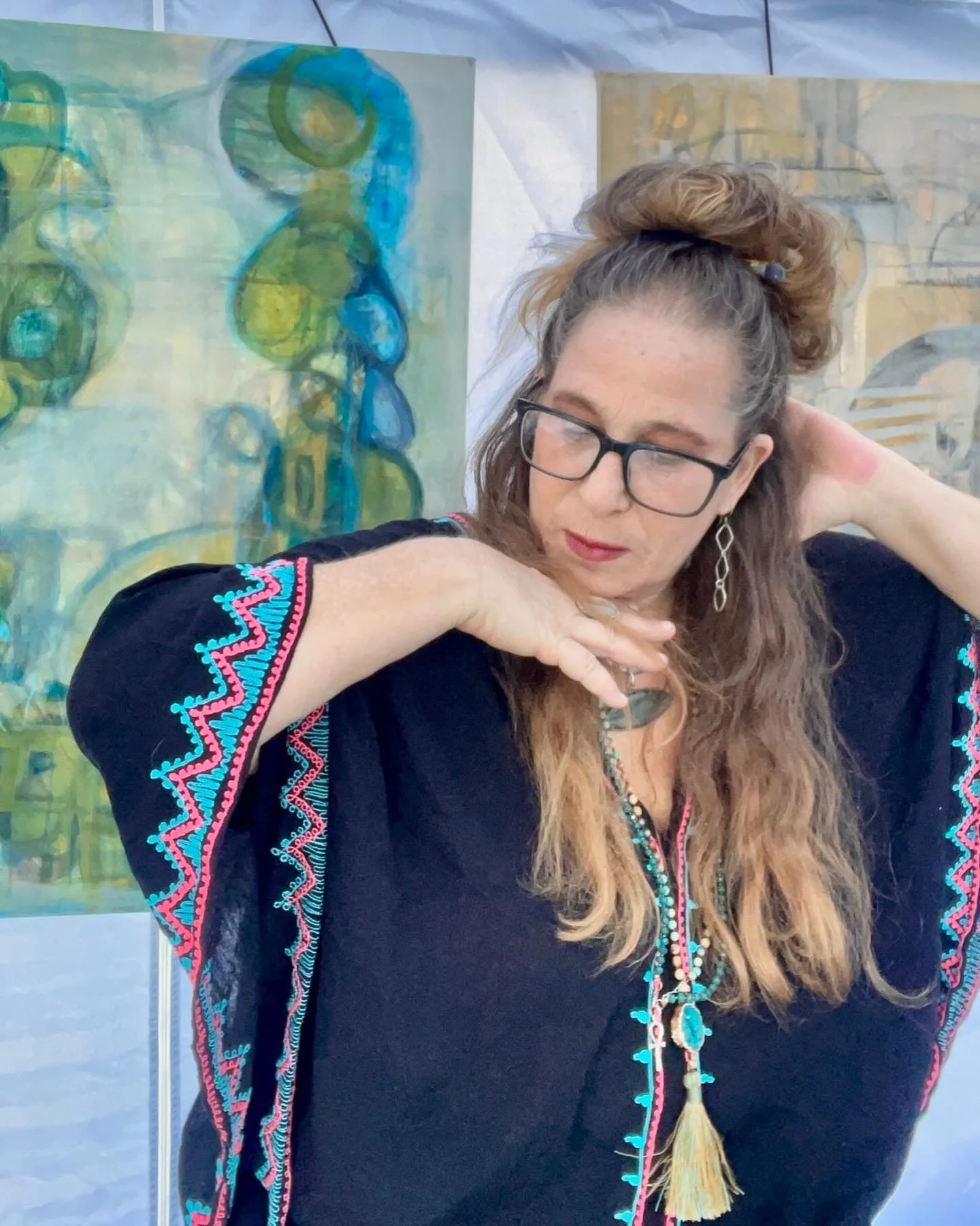 Juju et Arte &lsquo; 

New Art : new day . 🙏🏾 . 

Spring cleaning and doing artsy bizness (making submission lists) which are all pricy , it all adds up to it&rsquo;s expensive to be an artist 🧑&zwj;🎨 . From Art fairs, agents, courses, and juried