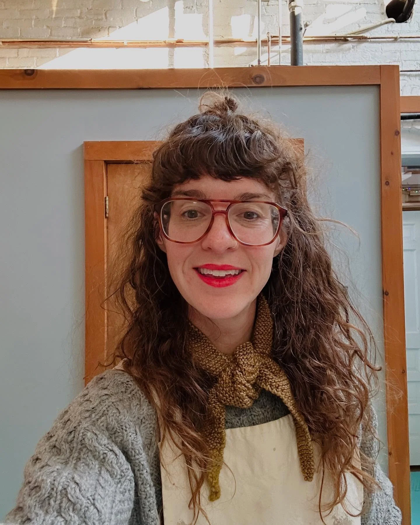 It&rsquo;s my face! I often feel shy about sharing her around here, buts she&rsquo;s a nice face to see and I&rsquo;m wanting to show her love by showing her more light. So, here I am. Today was a red lip kind of Friday, and yes, even mugs deserve a 