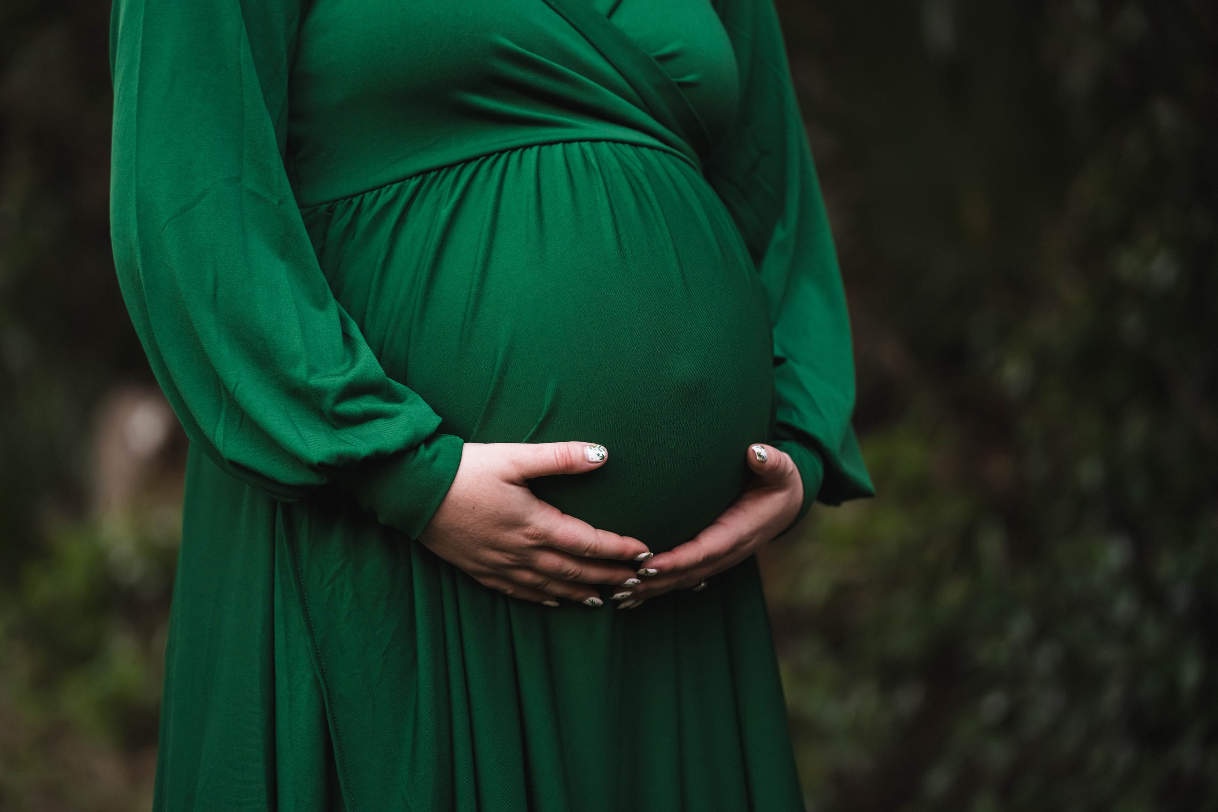 2024.11.24 Kylee and Mason Maternity Session-75.jpg