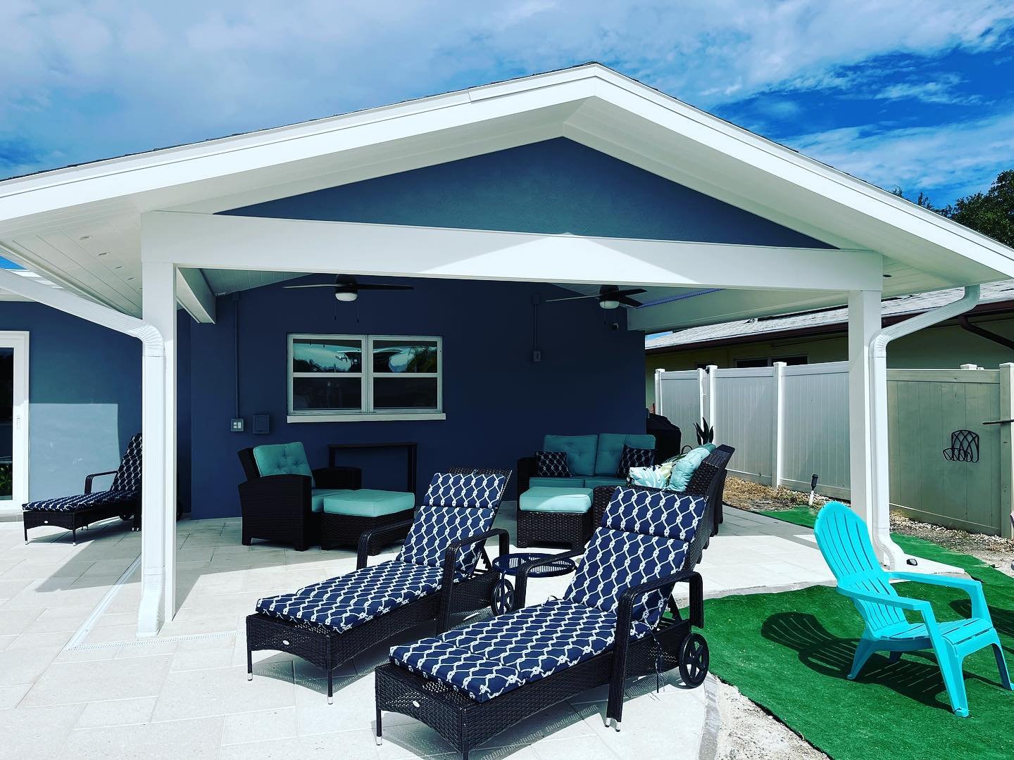 To maximize poolside living space we extended the existing gable using #parallam posts and beams, set conventional trusses and @arrysroofingservices installed the roof. @the_guttercompany finished it off with some seemless K&rsquo;s and tied into a 4