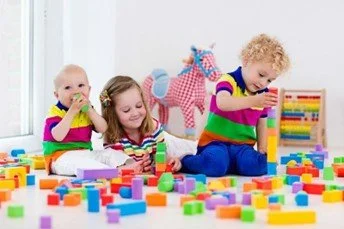 Kids building with blocks