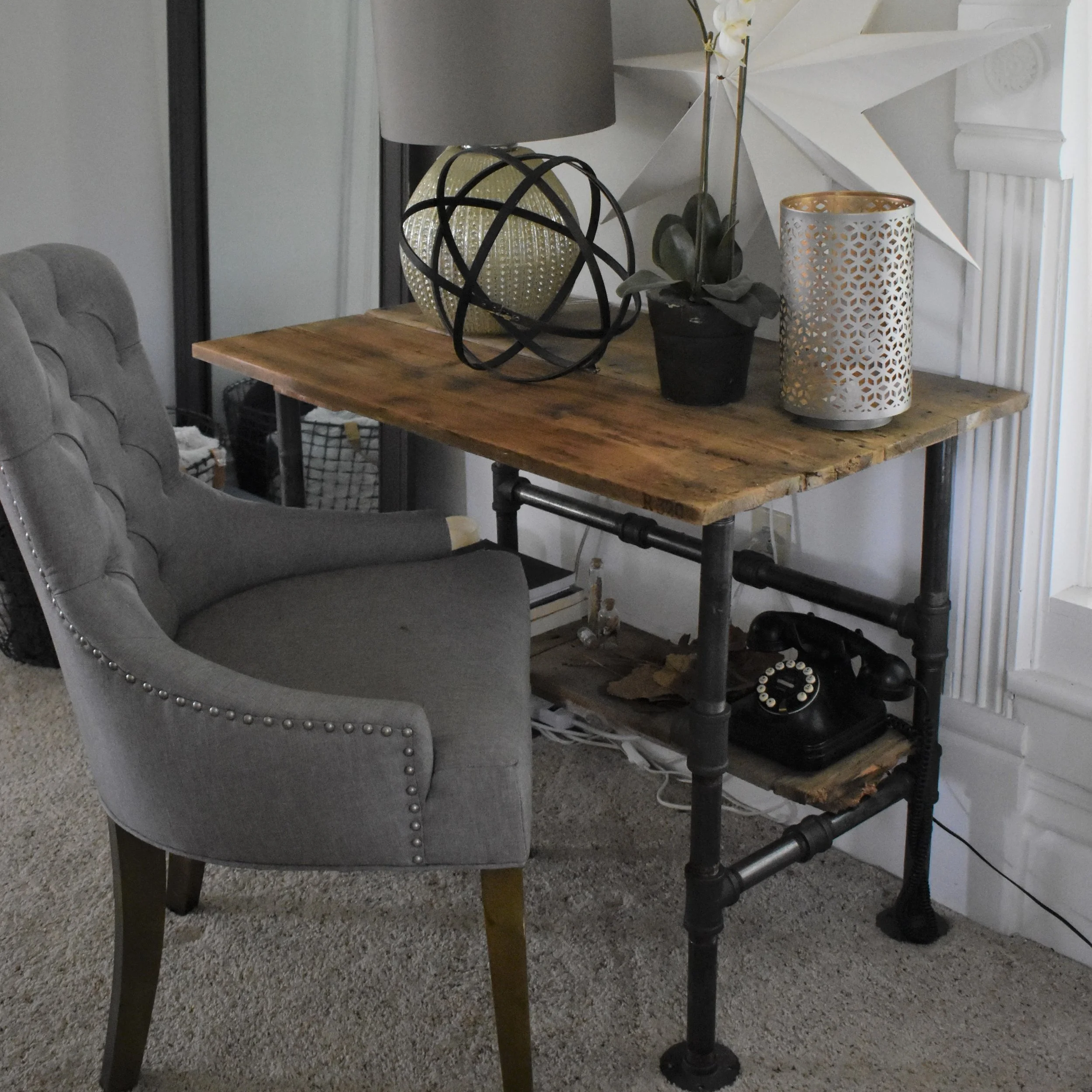 Urban Loft Desk