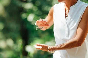 Eight Pieces of Brocade Qigong with Marshall and Gail Garland